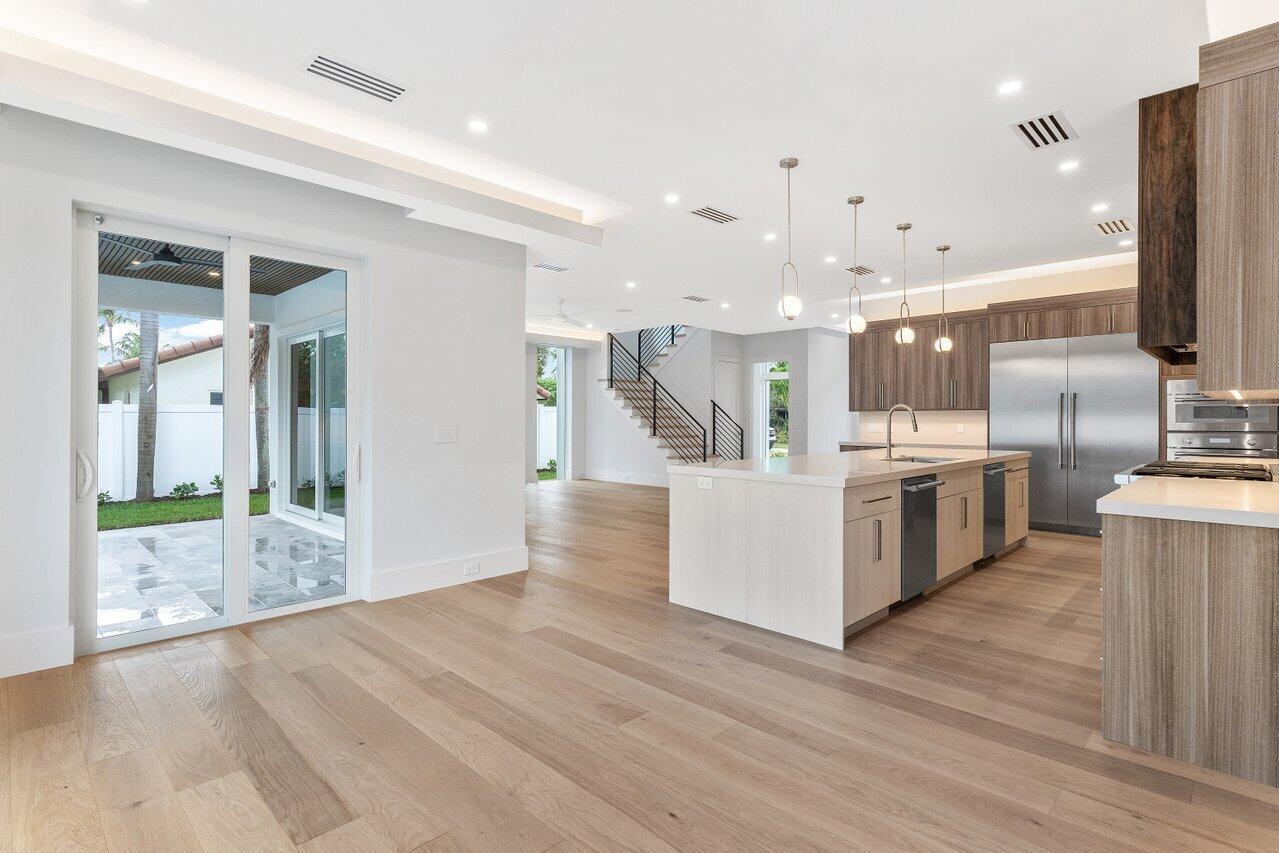 735 SE 4TH, Delray Beach FL 33483