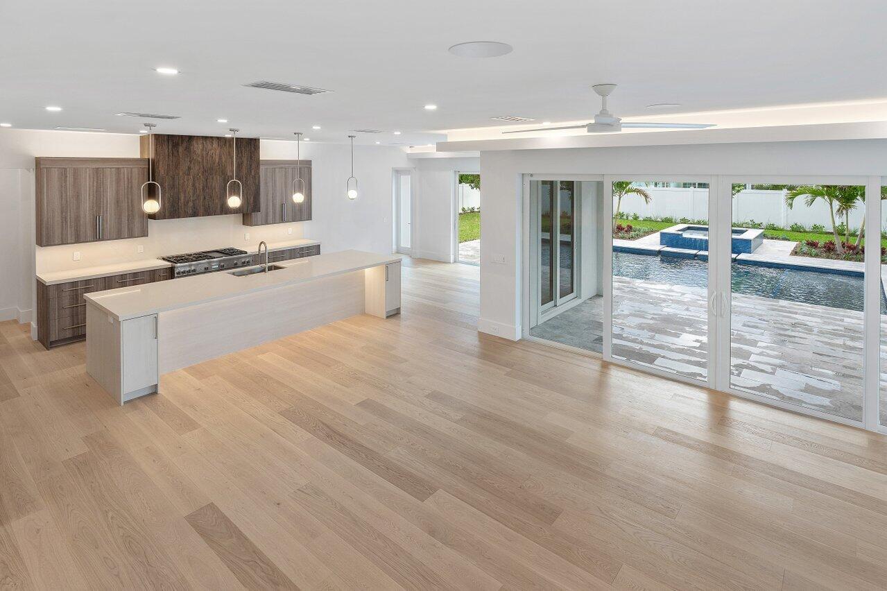 735 SE 4TH, Delray Beach FL 33483
