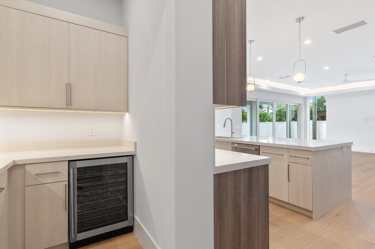 735 SE 4TH, Delray Beach FL 33483
