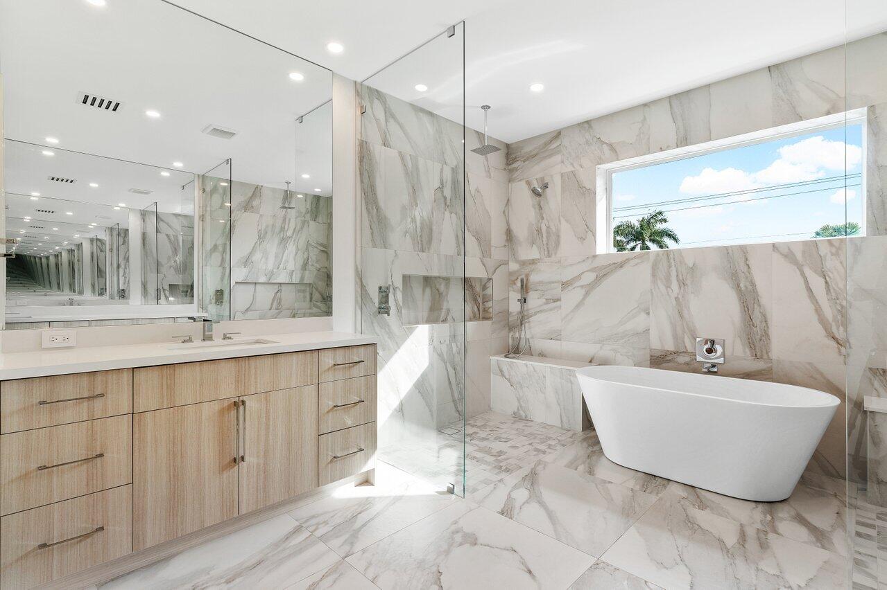 735 SE 4TH, Delray Beach FL 33483
