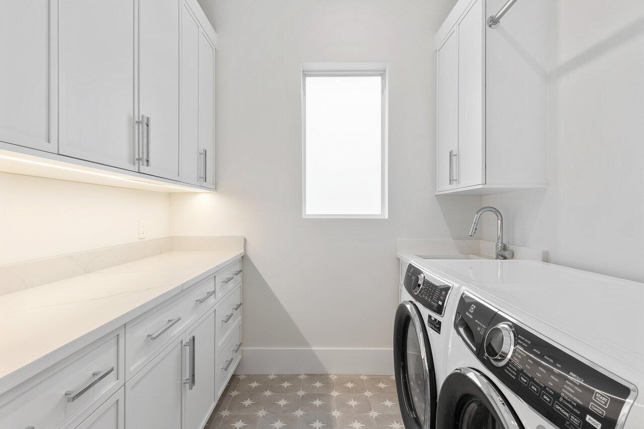 735 SE 4TH, Delray Beach FL 33483