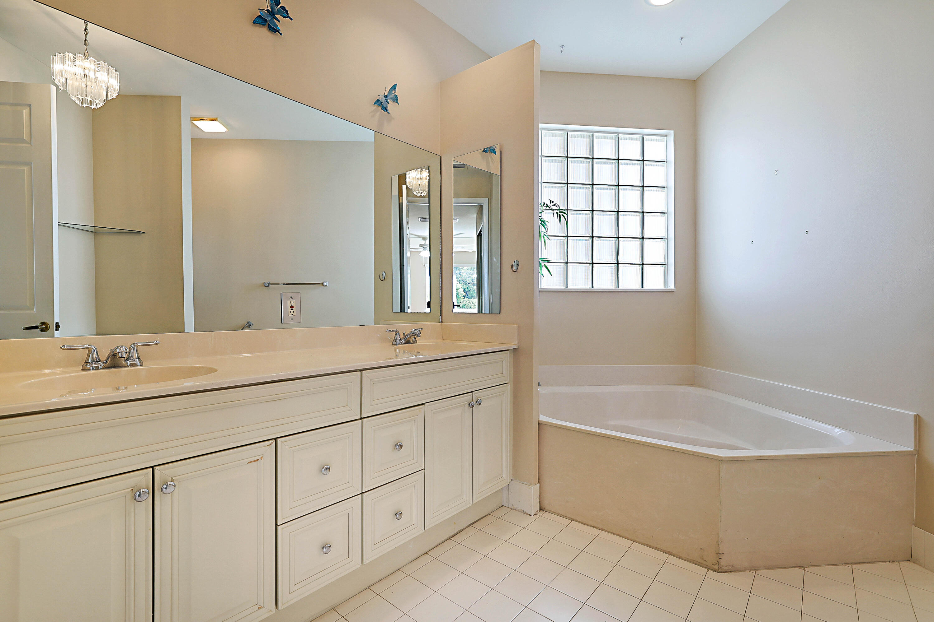 23444 Alzira, Boca Raton FL 33433