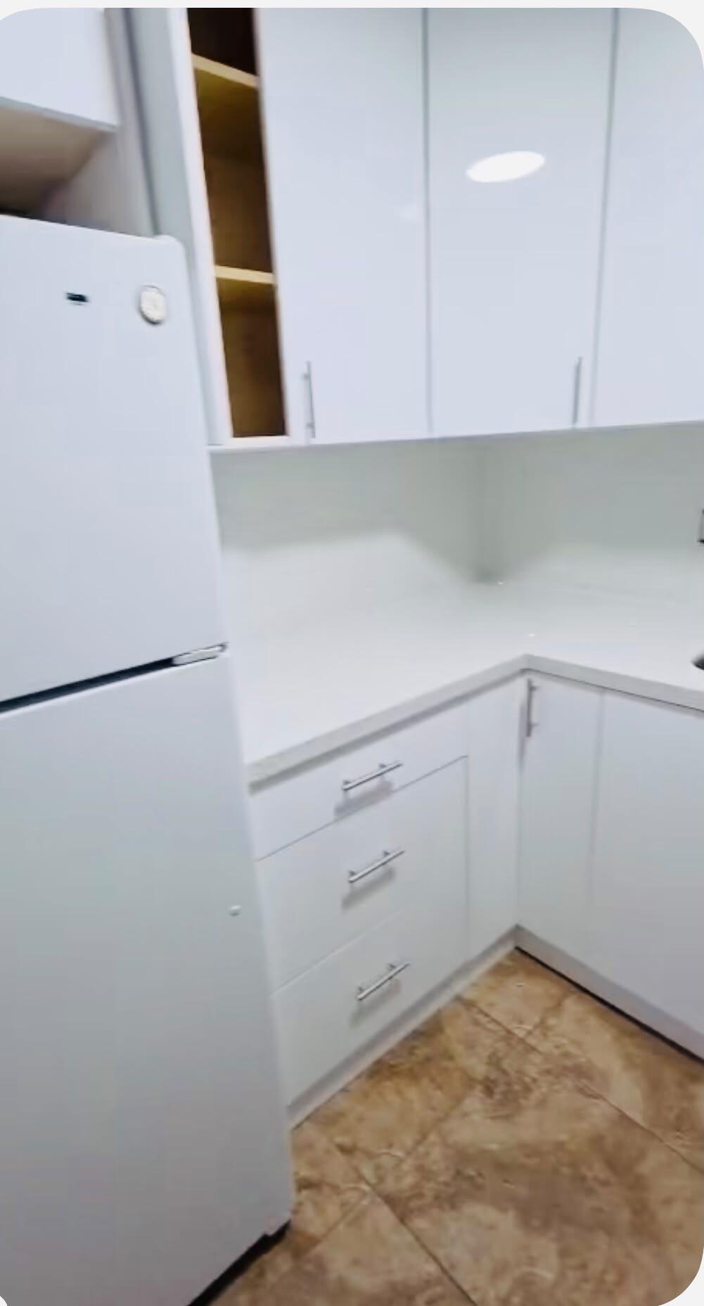3640 NW 9TH #306, Miami FL 33125