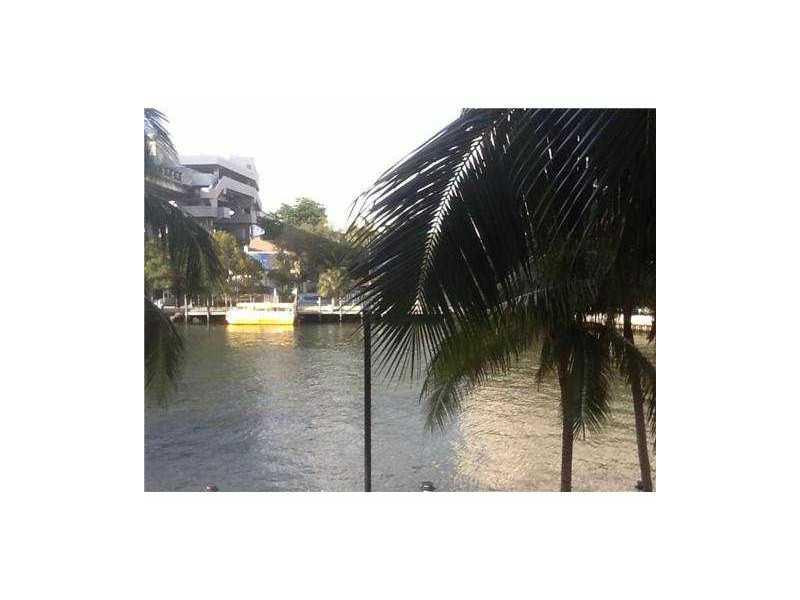 31 SE 5TH #202, Miami FL 33131