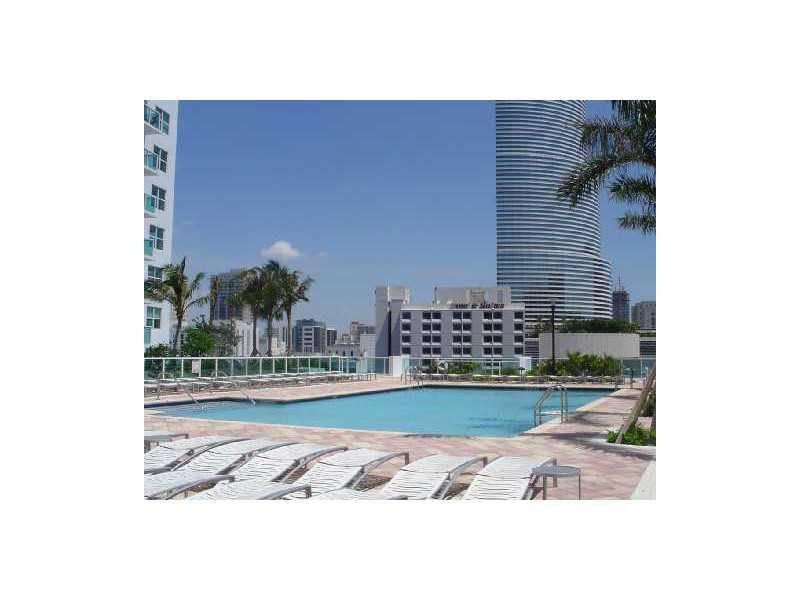 31 SE 5TH #202, Miami FL 33131