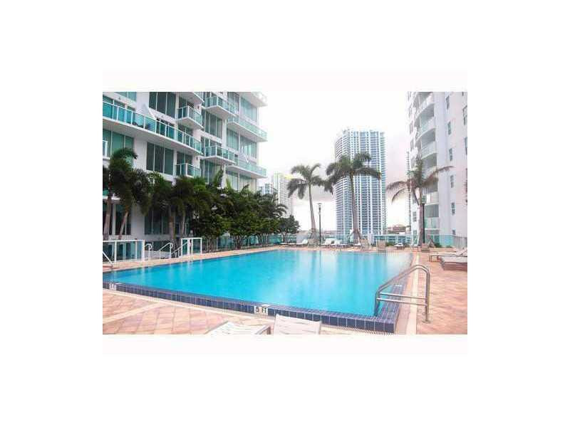 31 SE 5TH #202, Miami FL 33131