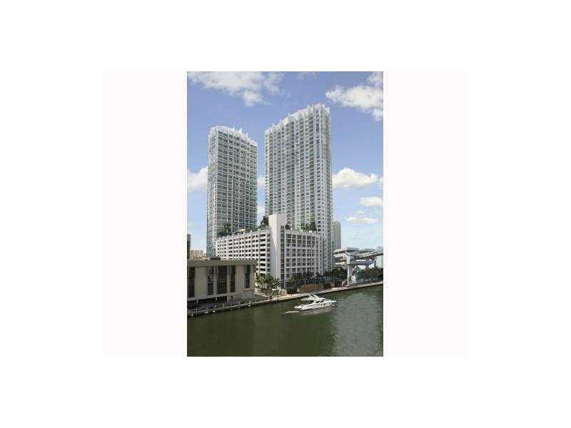 31 SE 5TH #202, Miami FL 33131
