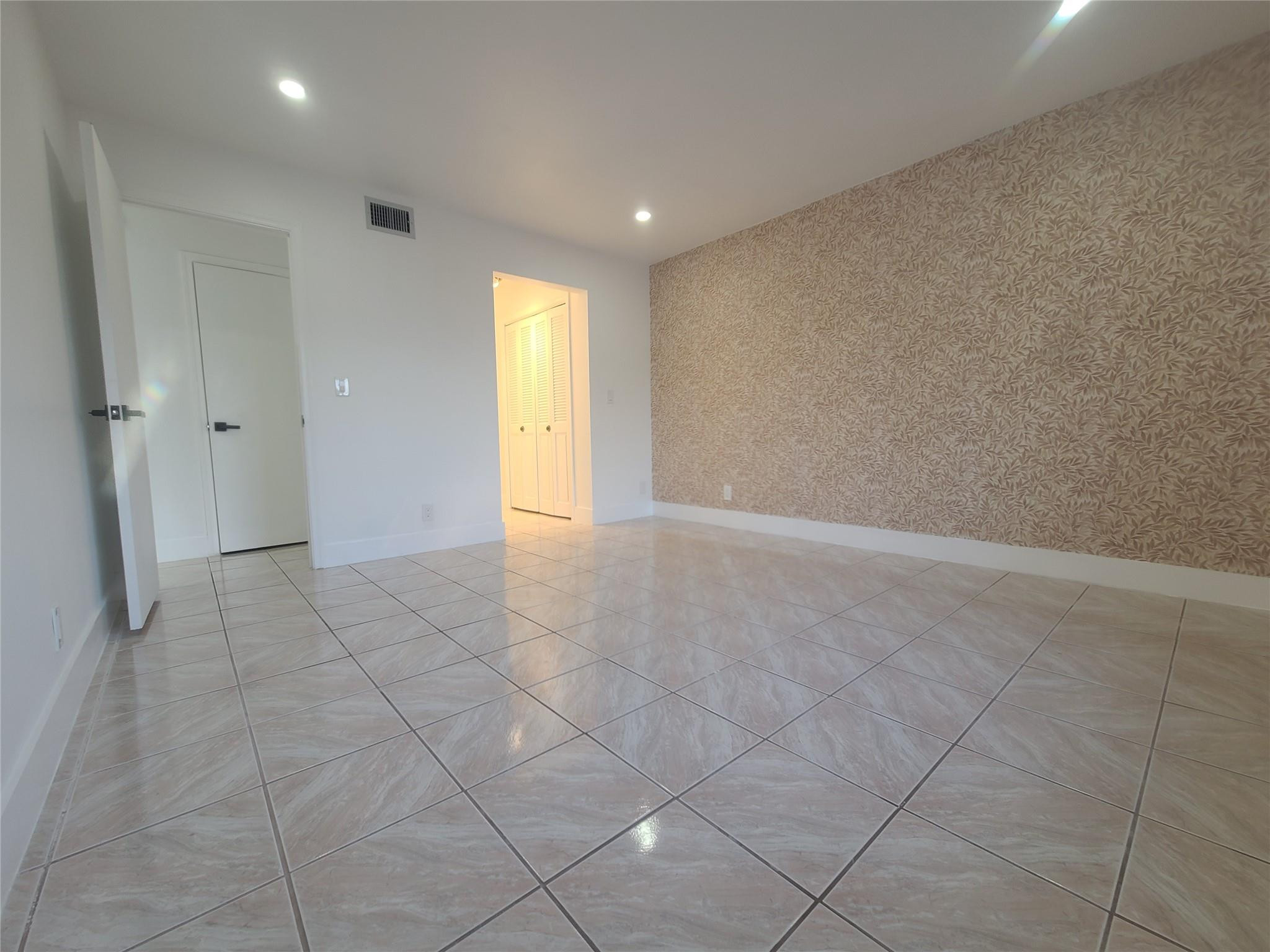 6391 Bay Club #4, Fort Lauderdale FL 33308