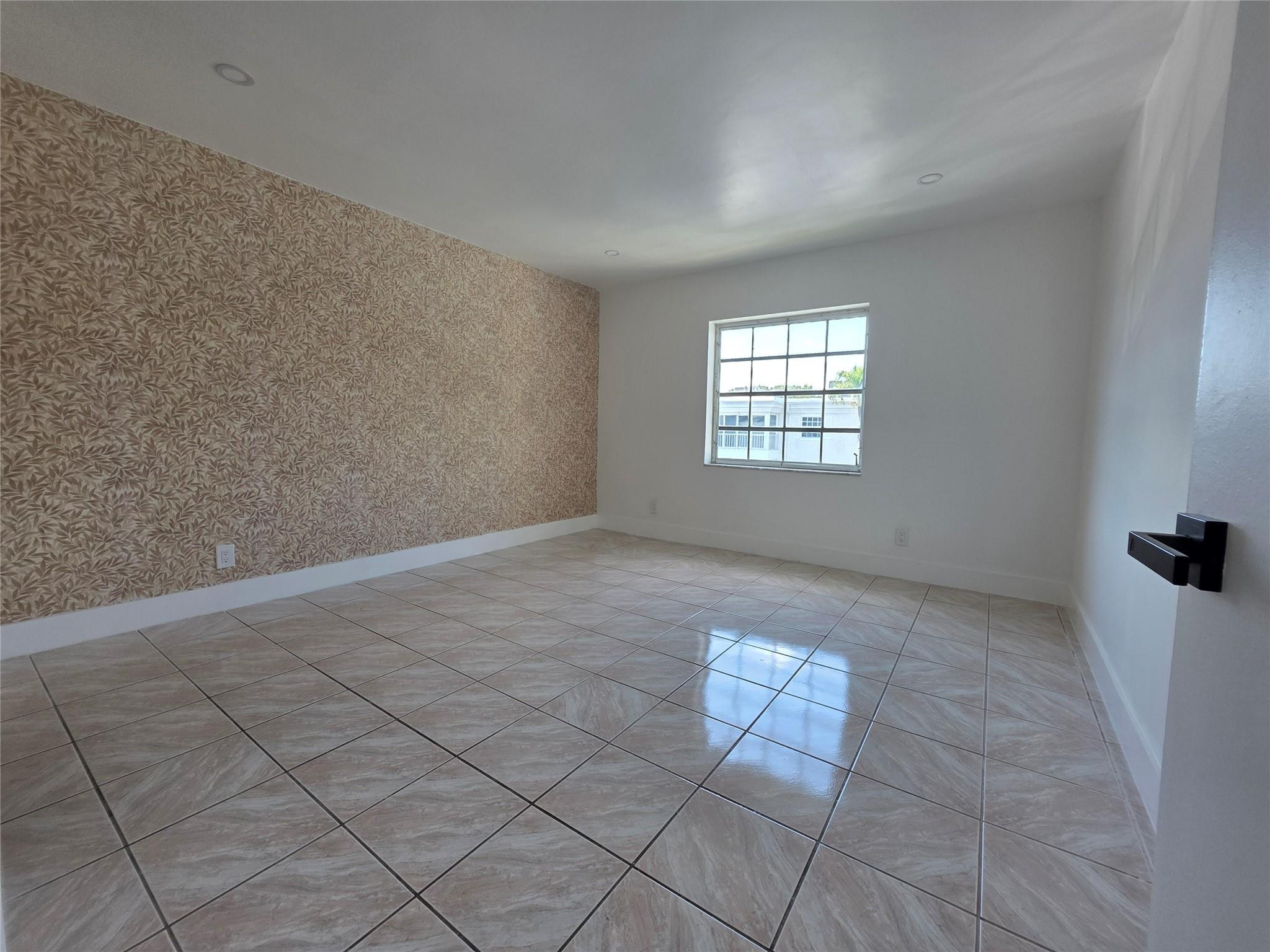 6391 Bay Club #4, Fort Lauderdale FL 33308