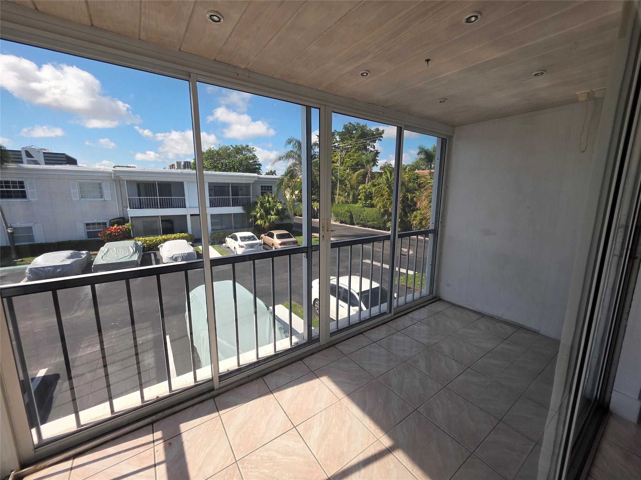 6391 Bay Club #4, Fort Lauderdale FL 33308