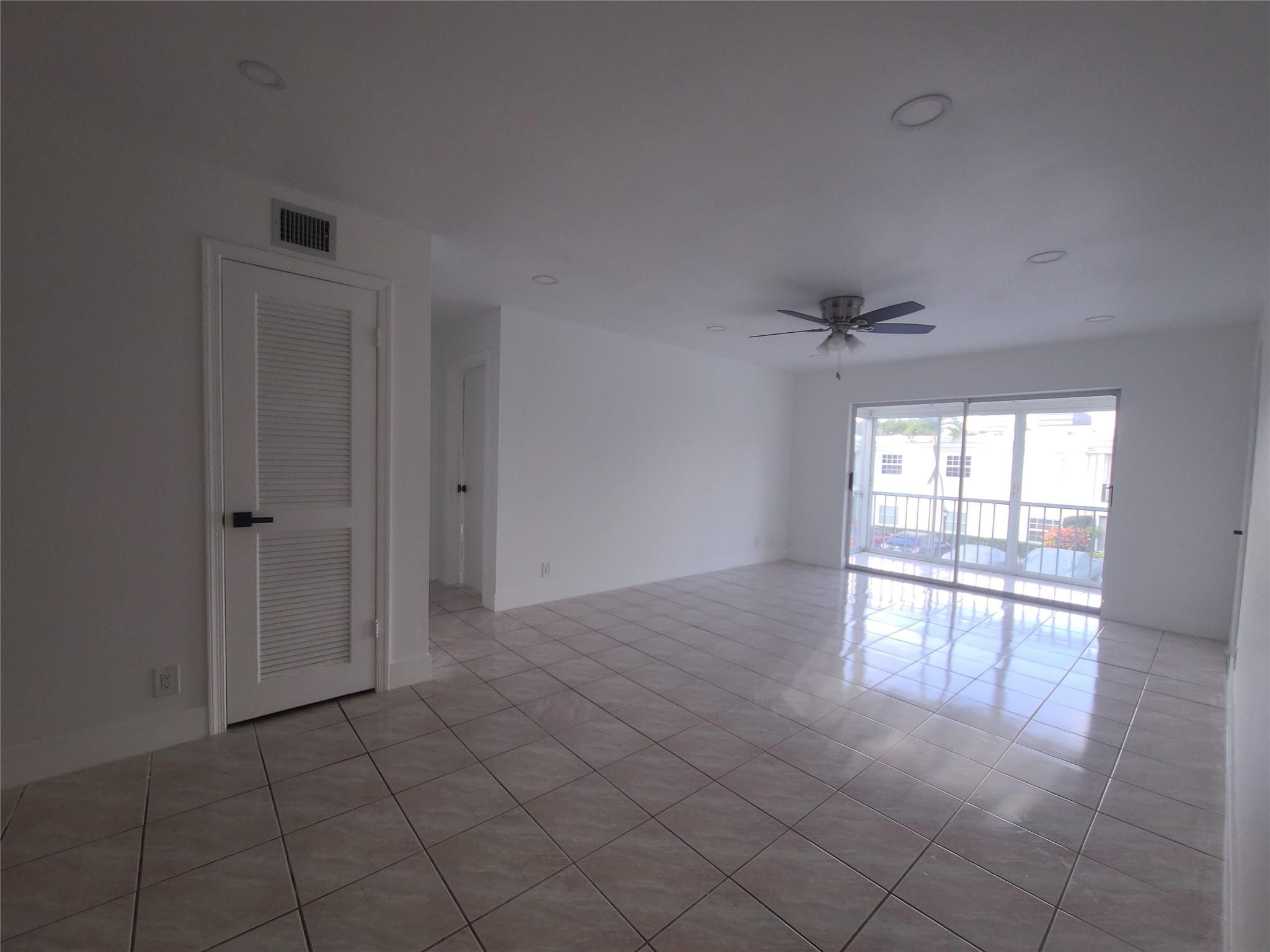 6391 Bay Club #4, Fort Lauderdale FL 33308