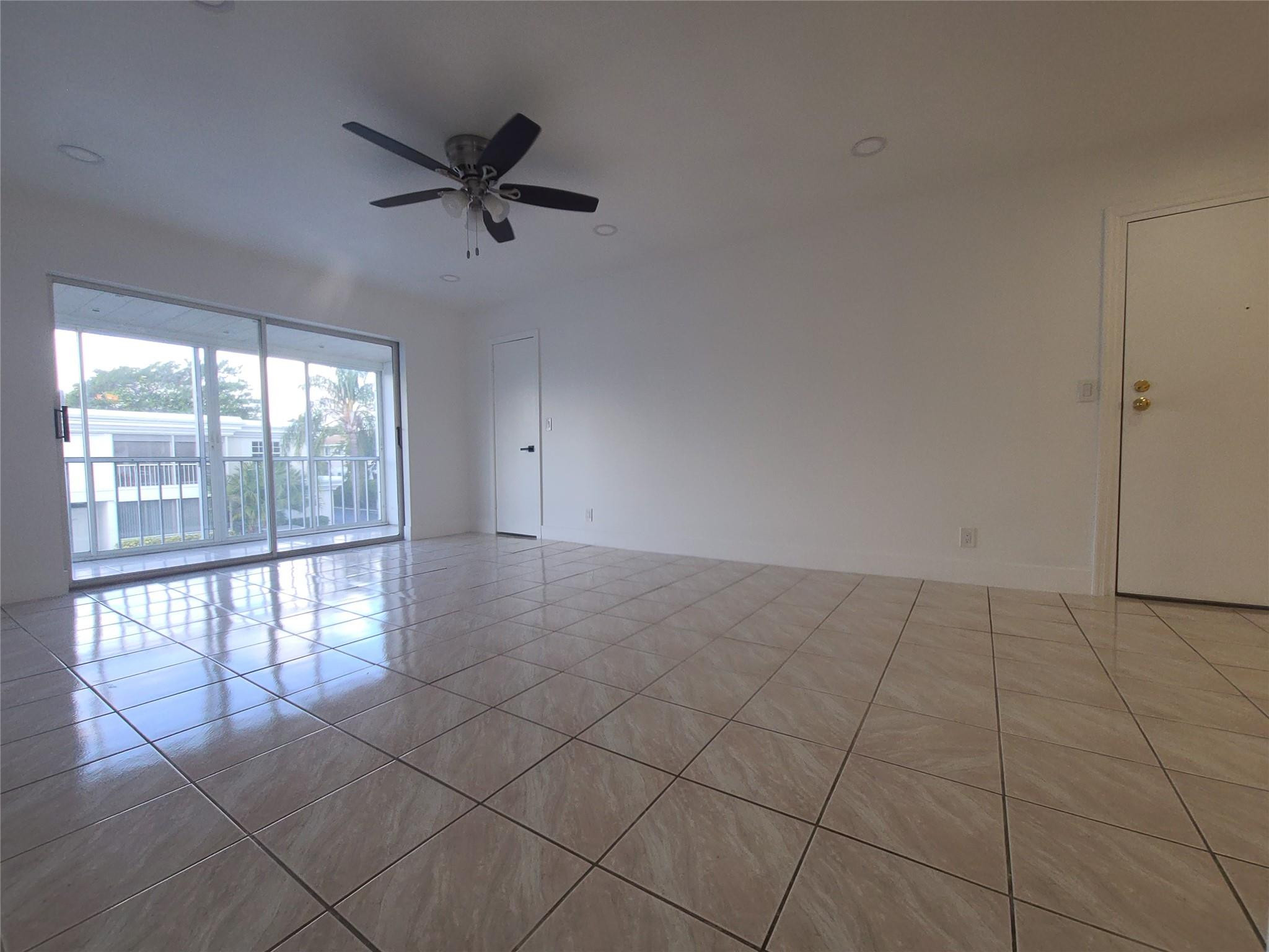 6391 Bay Club #4, Fort Lauderdale FL 33308