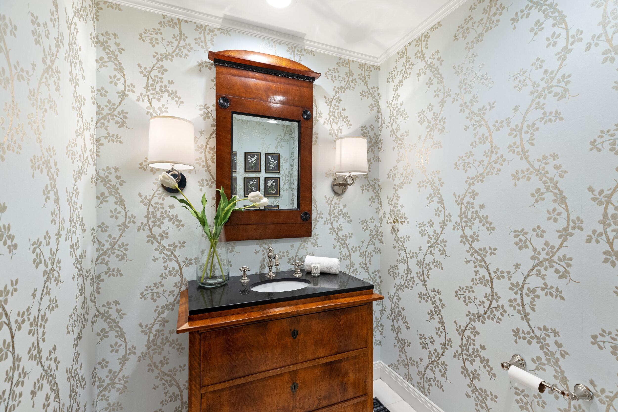 200 Bradley #301, Palm Beach FL 33480
