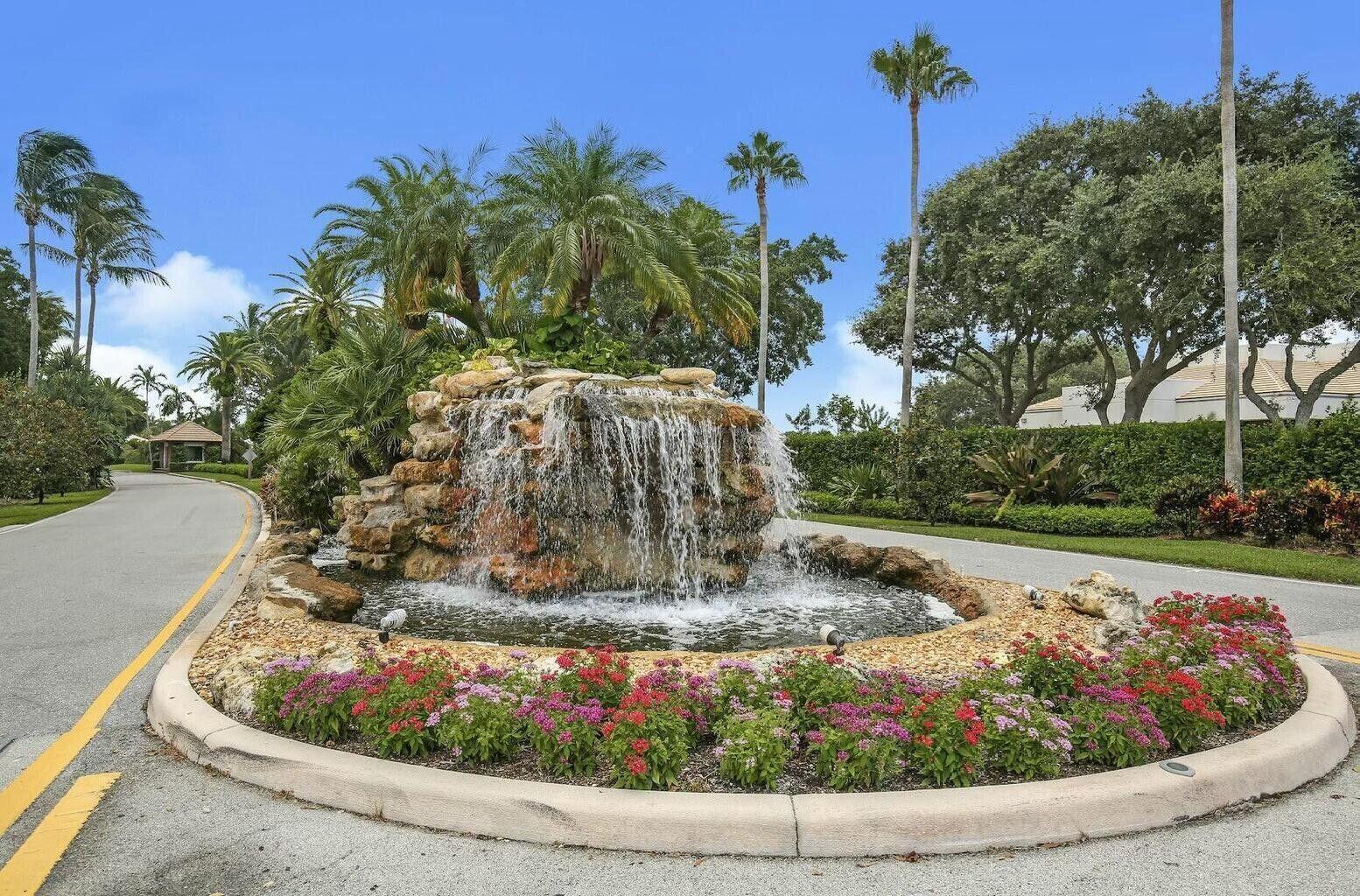 460 Glenbrook, Atlantis FL 33462