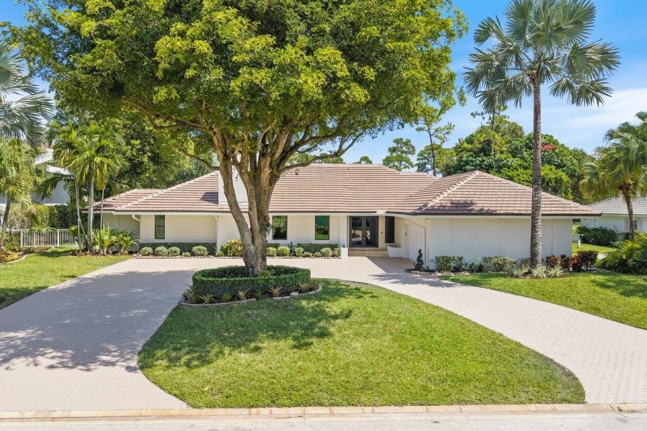 460 Glenbrook, Atlantis FL 33462