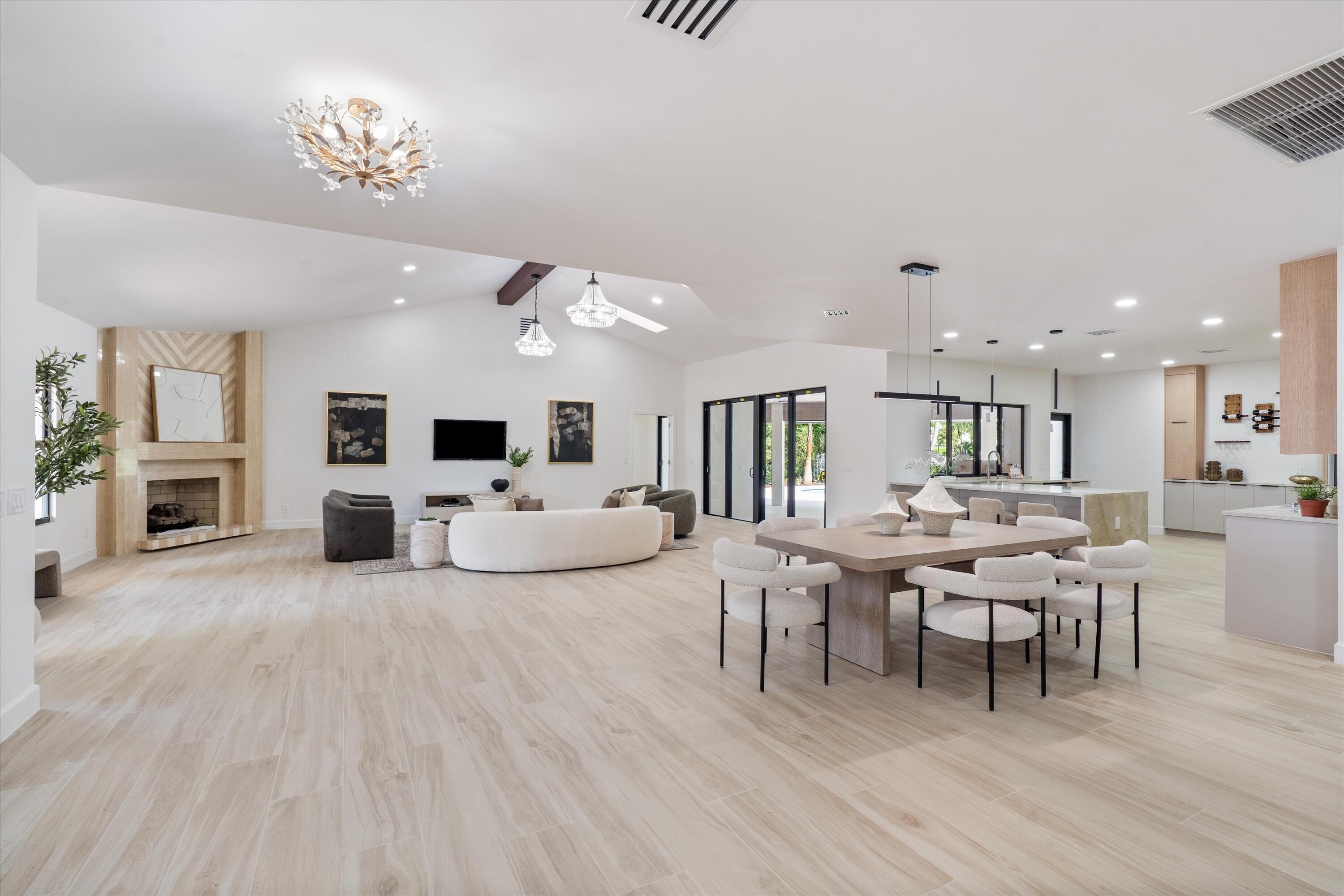 460 Glenbrook, Atlantis FL 33462