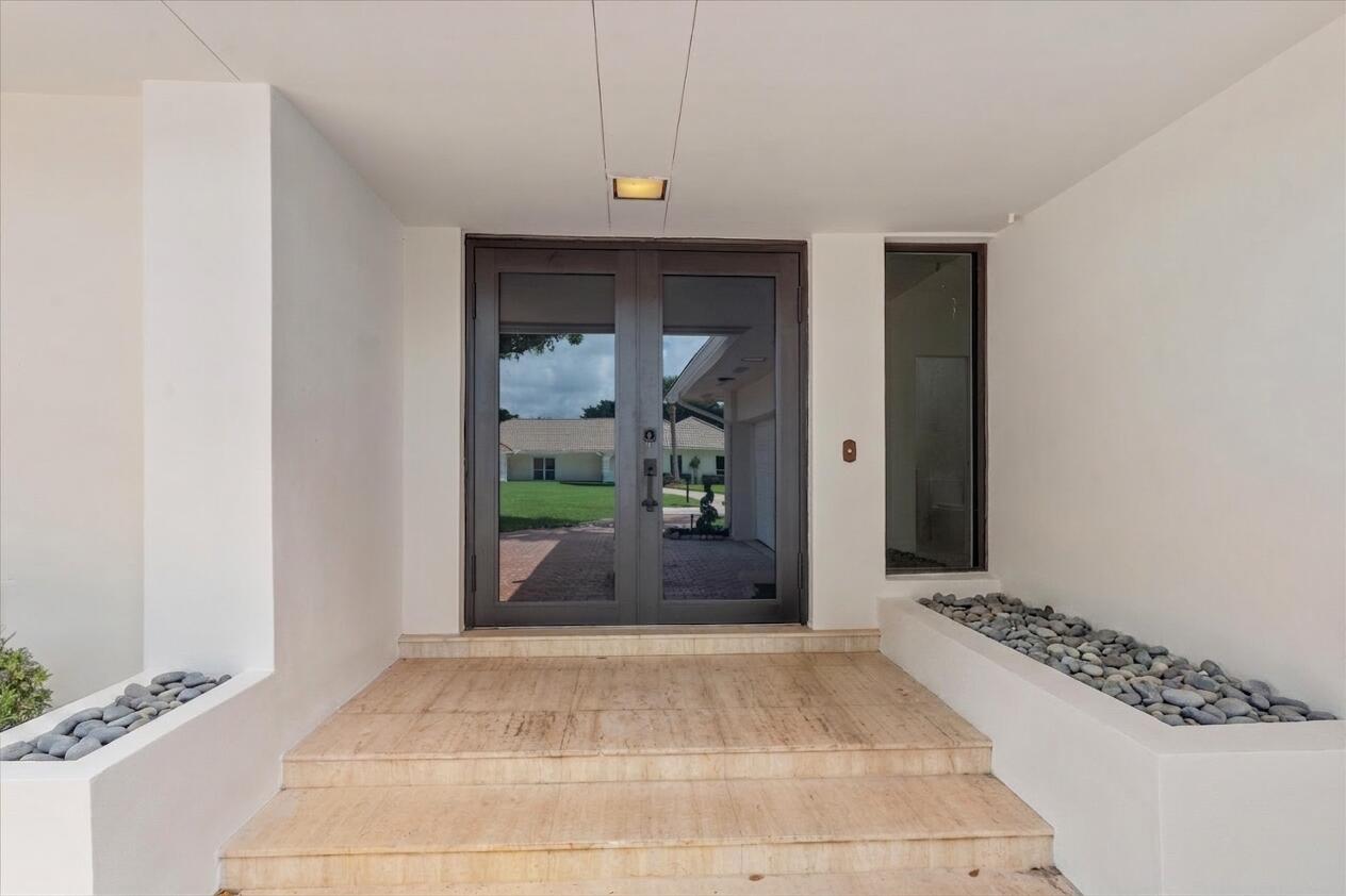 460 Glenbrook, Atlantis FL 33462