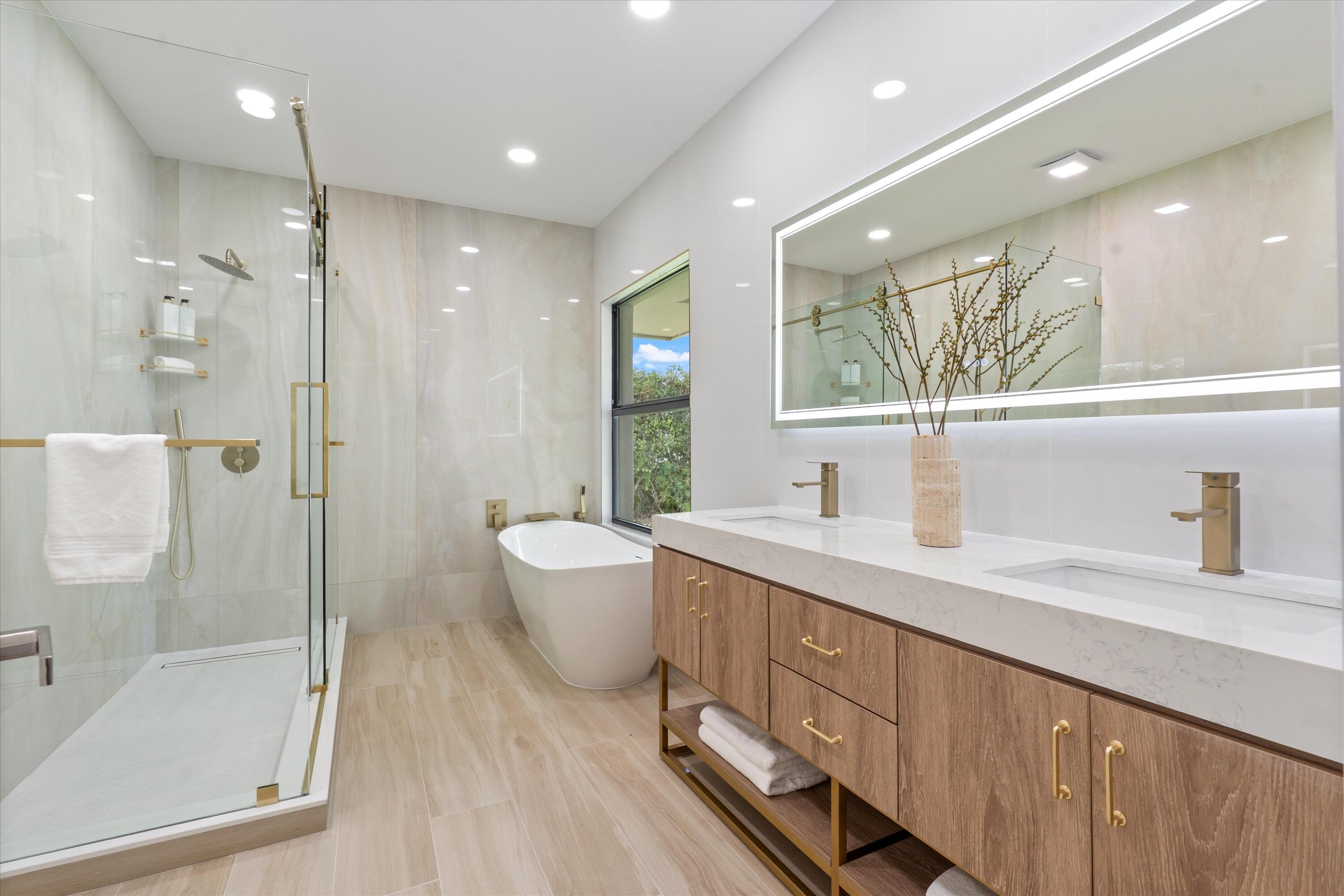 460 Glenbrook, Atlantis FL 33462