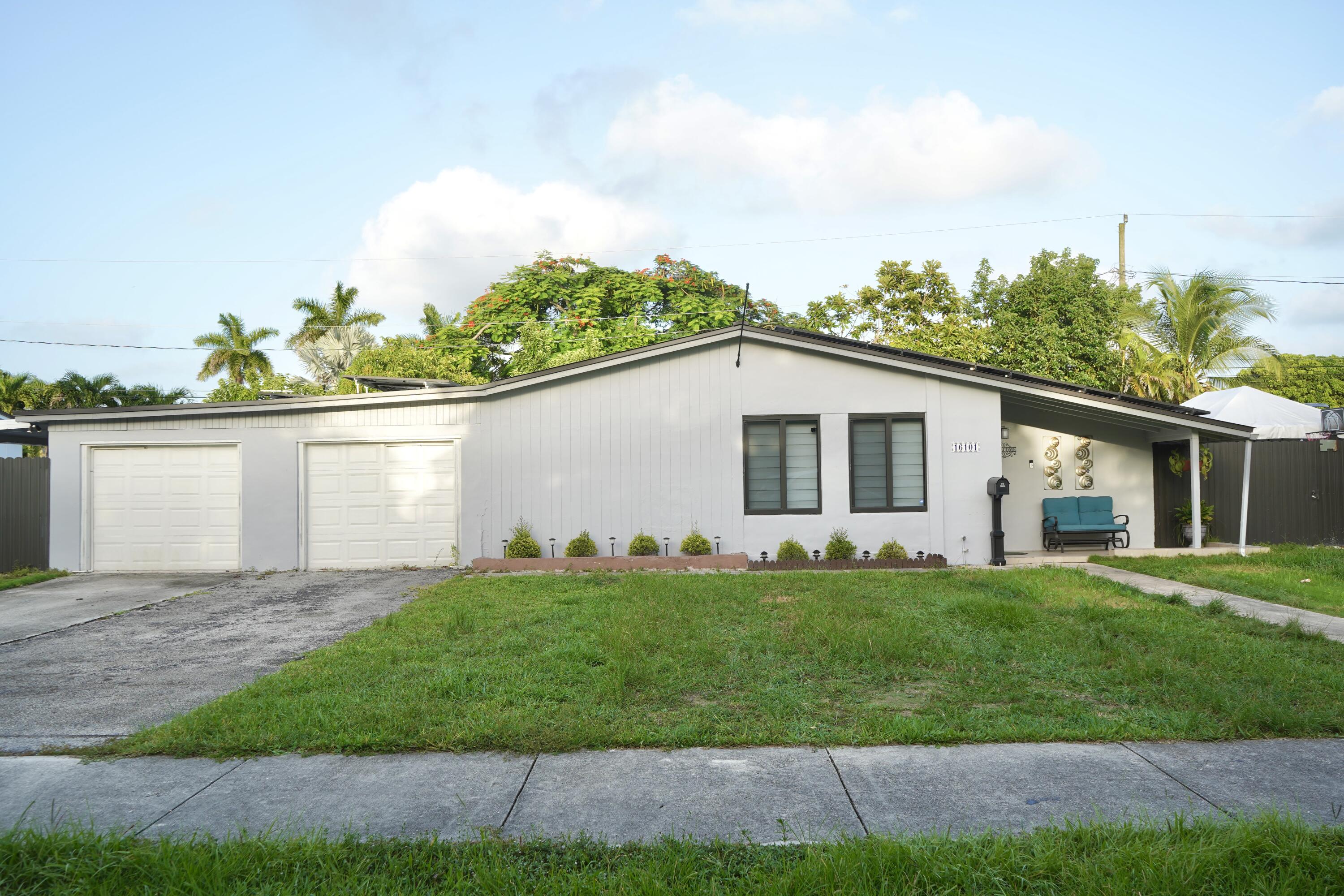 16101 SW 98th, Miami FL 33157