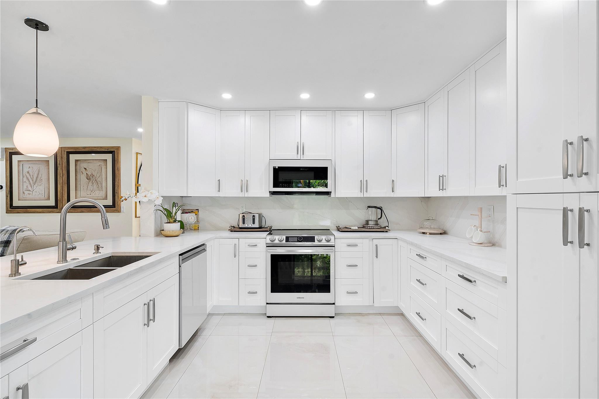 10209 Vestal, Coral Springs FL 33071