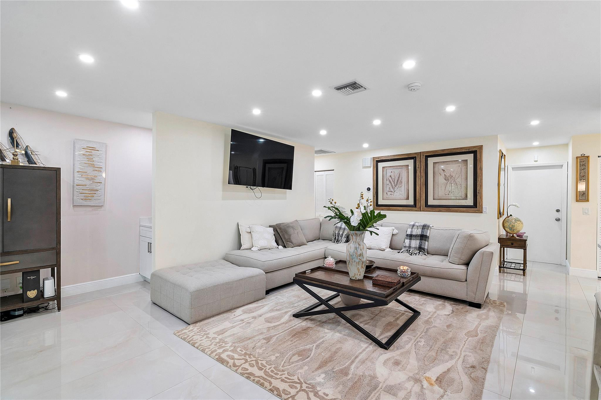 10209 Vestal, Coral Springs FL 33071
