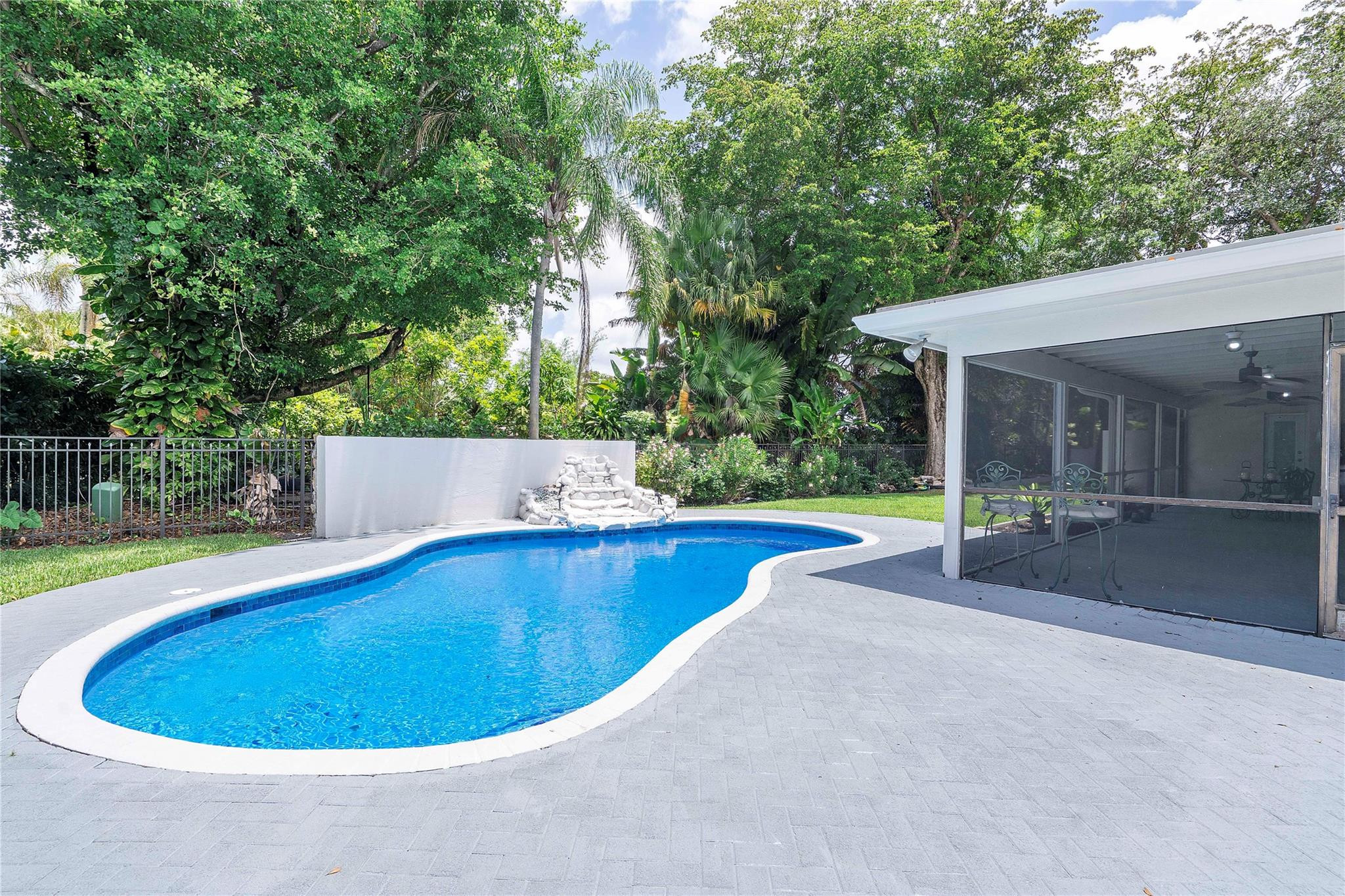 10209 Vestal, Coral Springs FL 33071