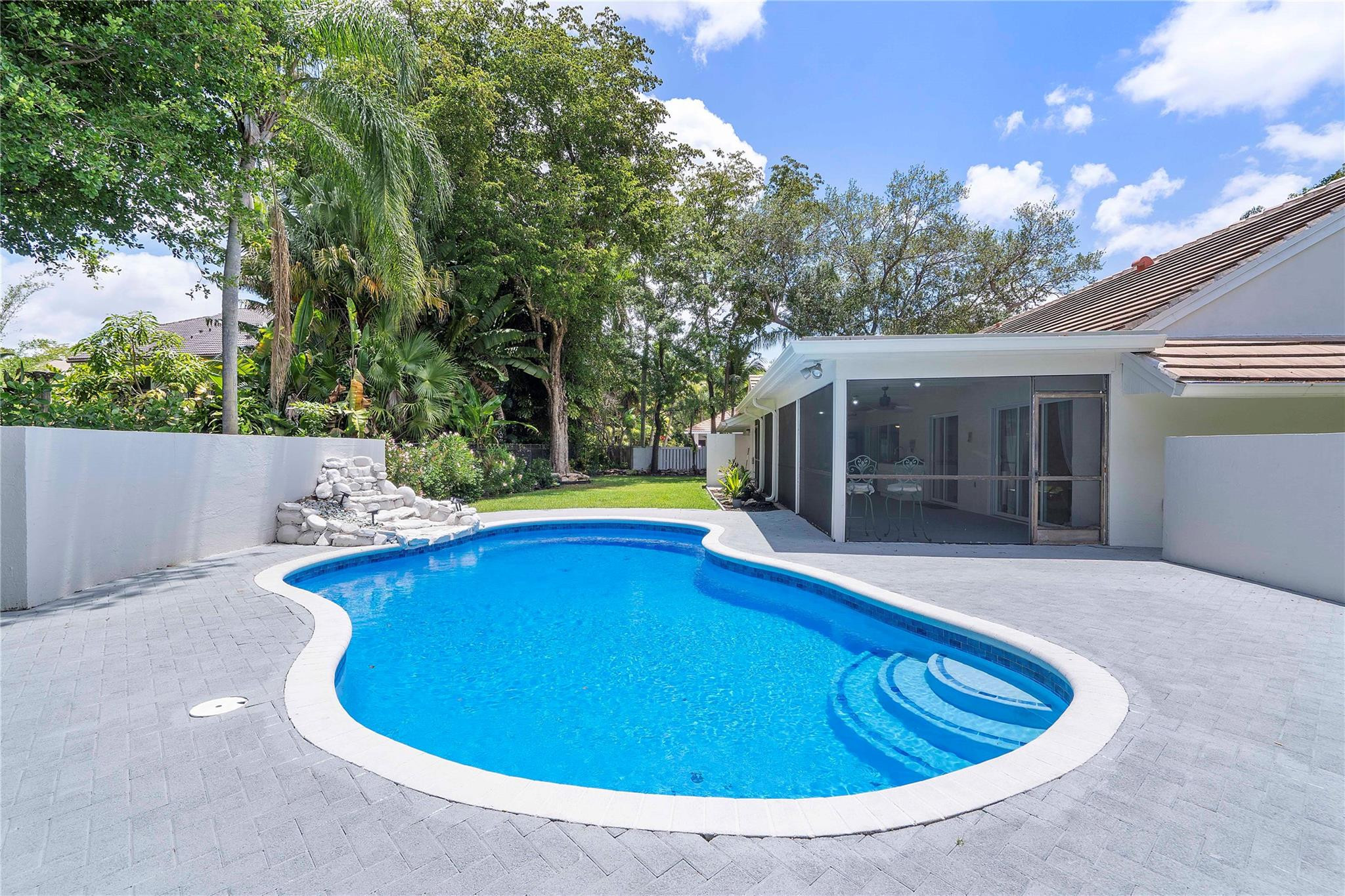 10209 Vestal, Coral Springs FL 33071