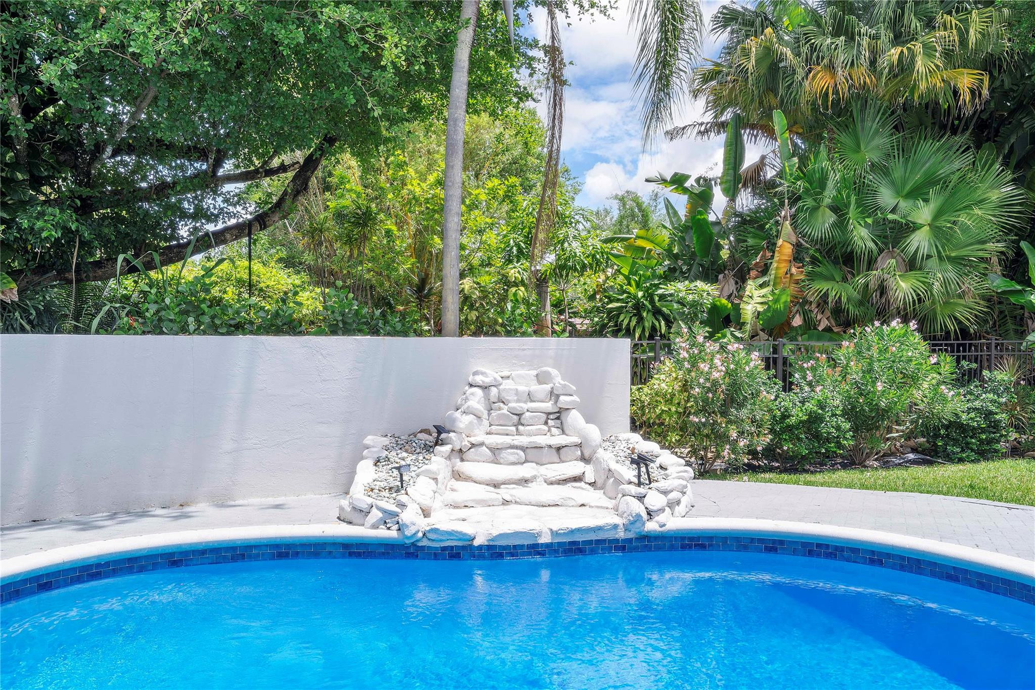 10209 Vestal, Coral Springs FL 33071