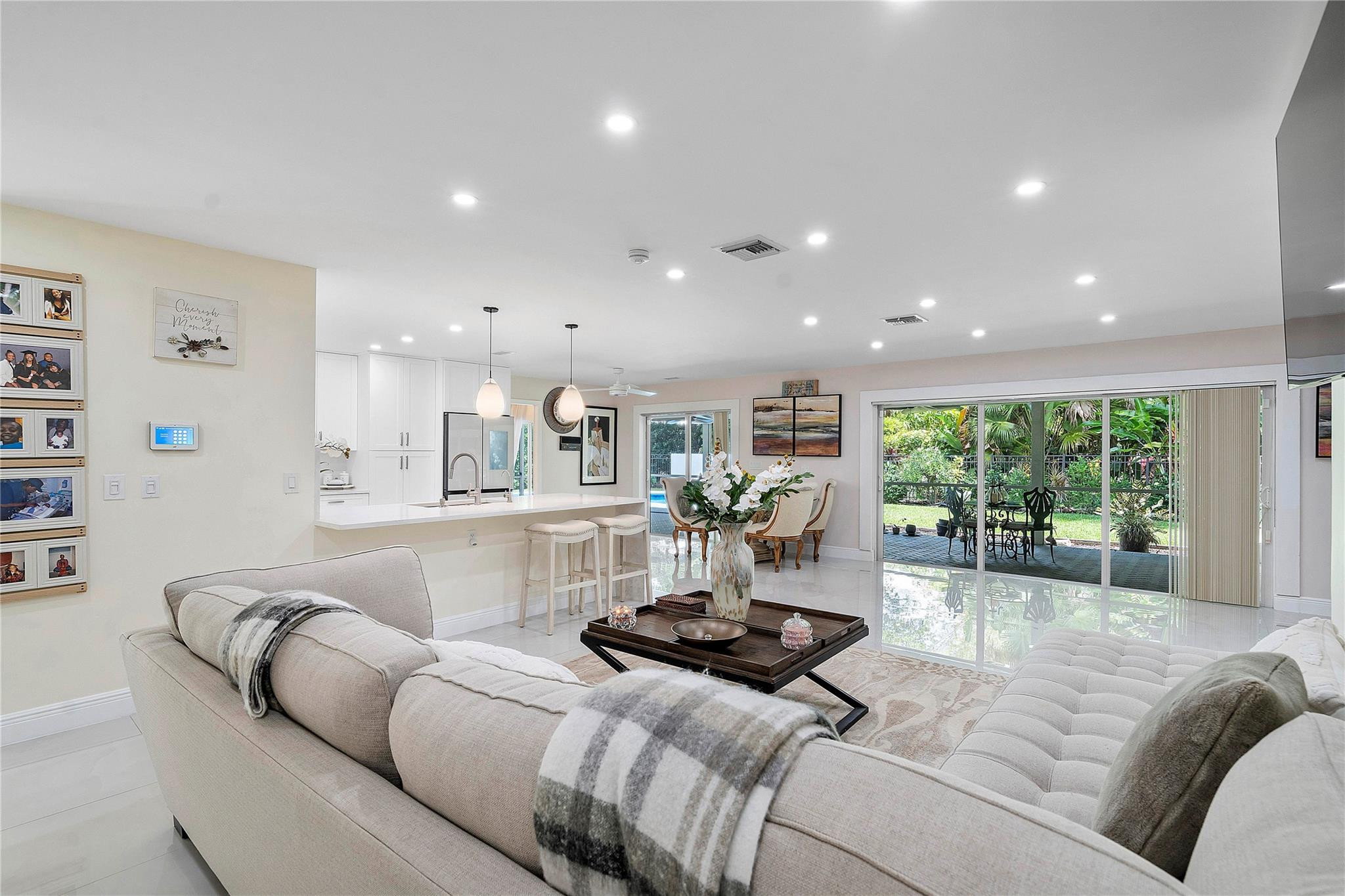 10209 Vestal, Coral Springs FL 33071