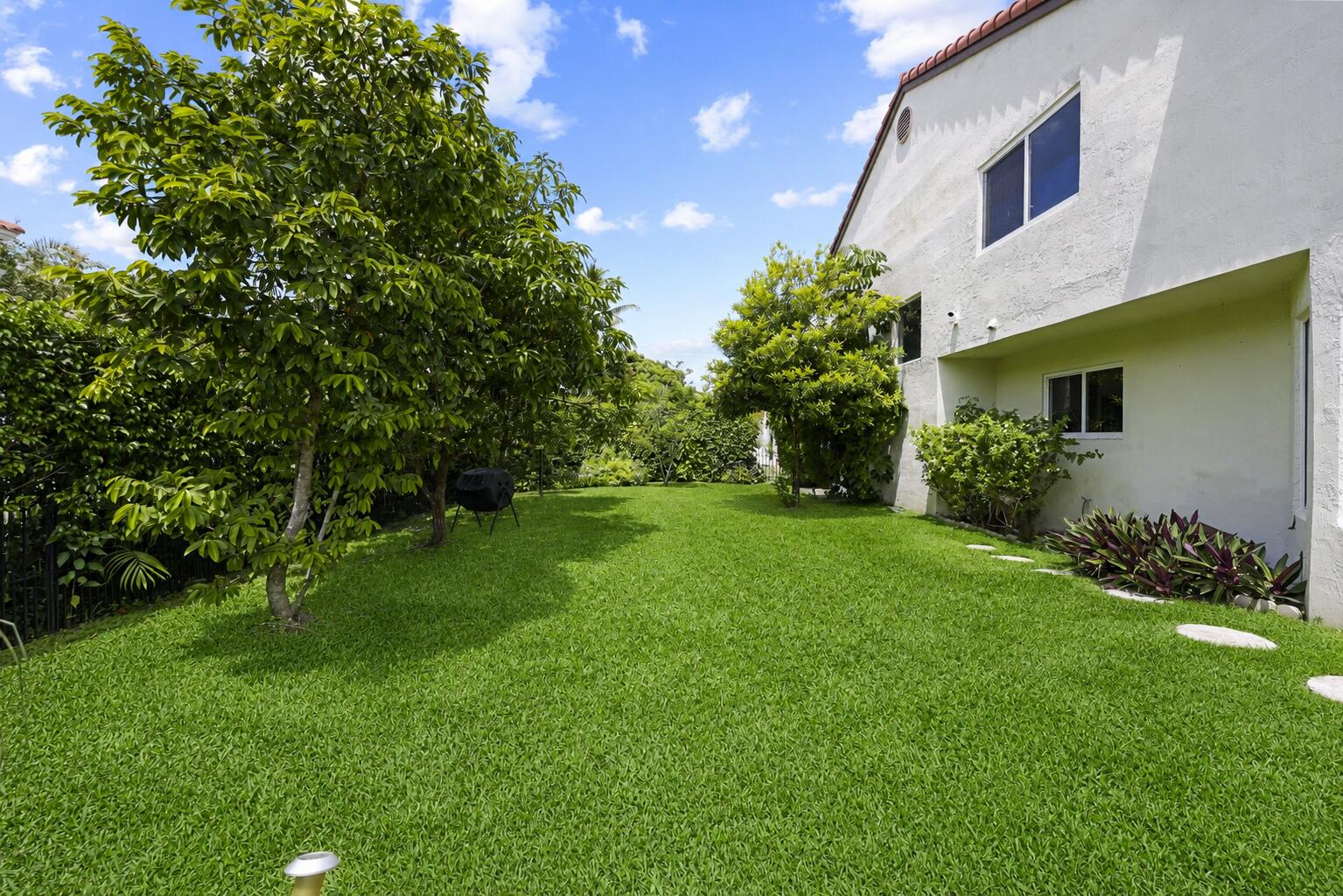 4734 NW 5TH, Deerfield Beach FL 33442