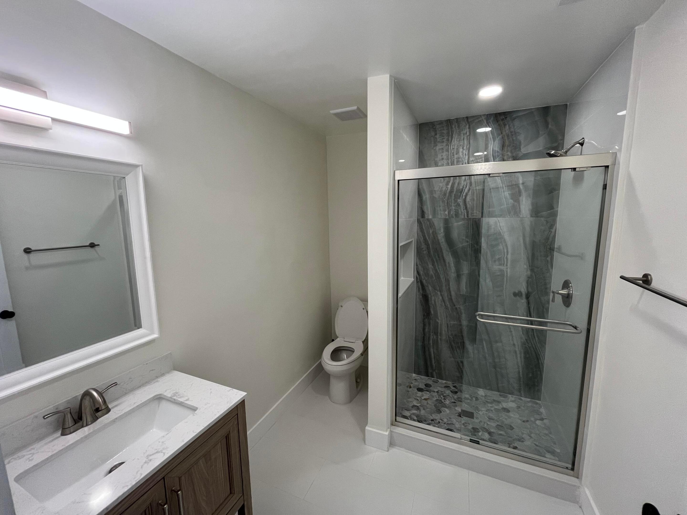 120 W 22ND, Riviera Beach FL 33404