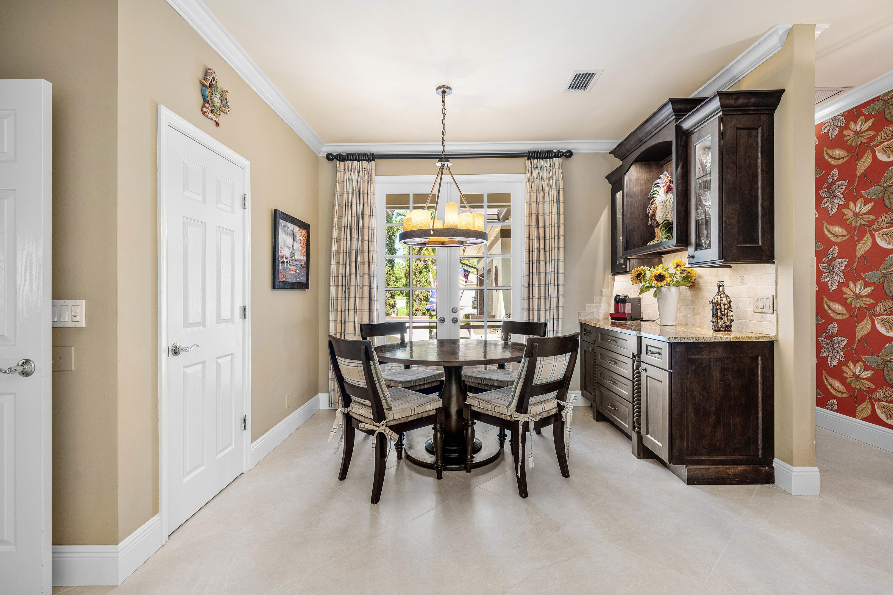 586 N Country Club, Atlantis FL 33462