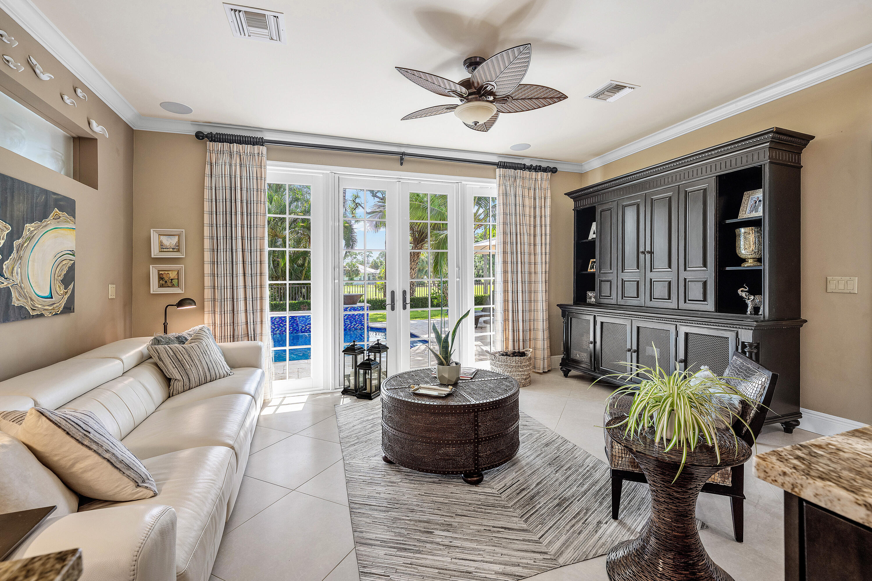 586 N Country Club, Atlantis FL 33462