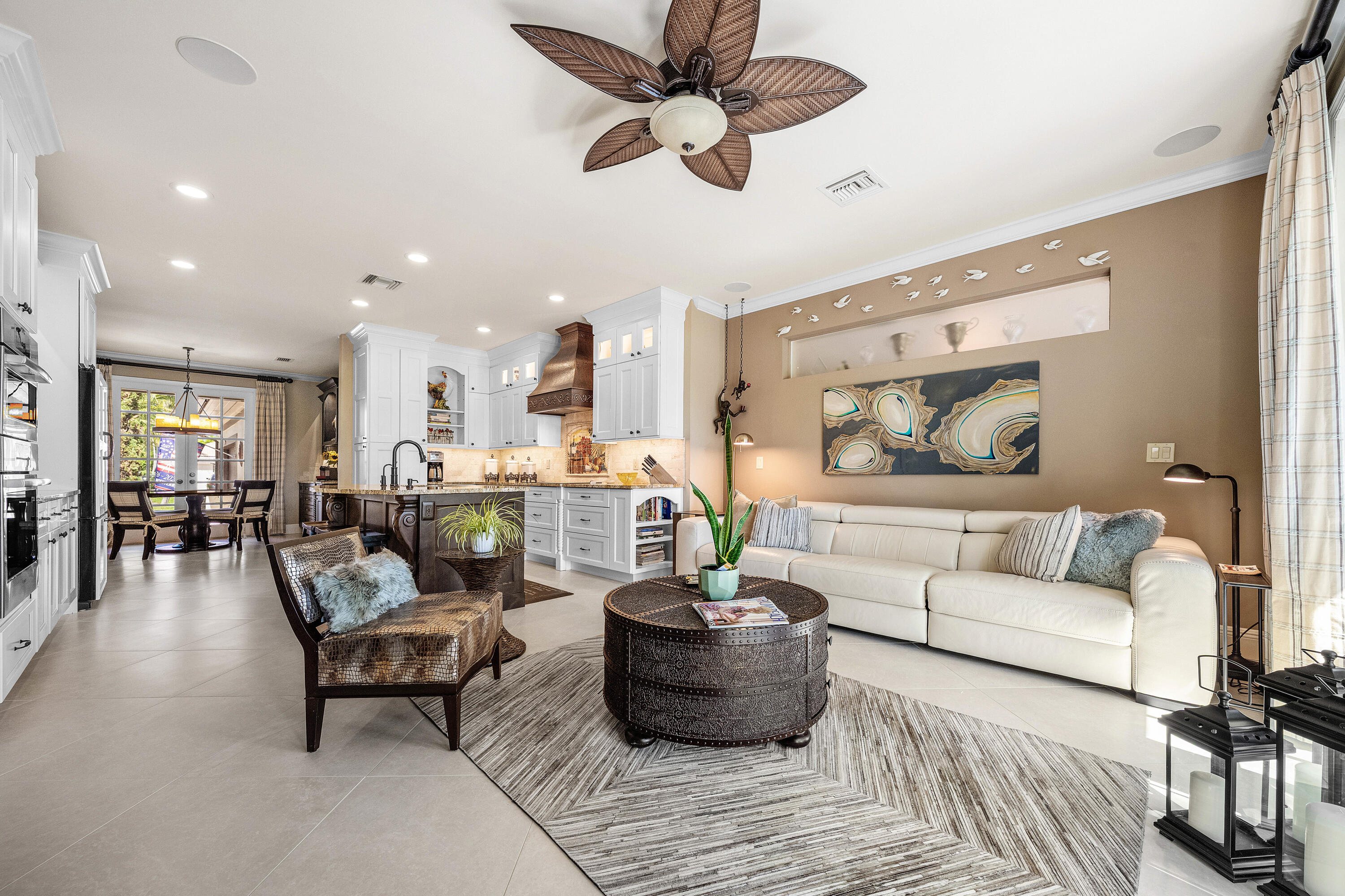 586 N Country Club, Atlantis FL 33462