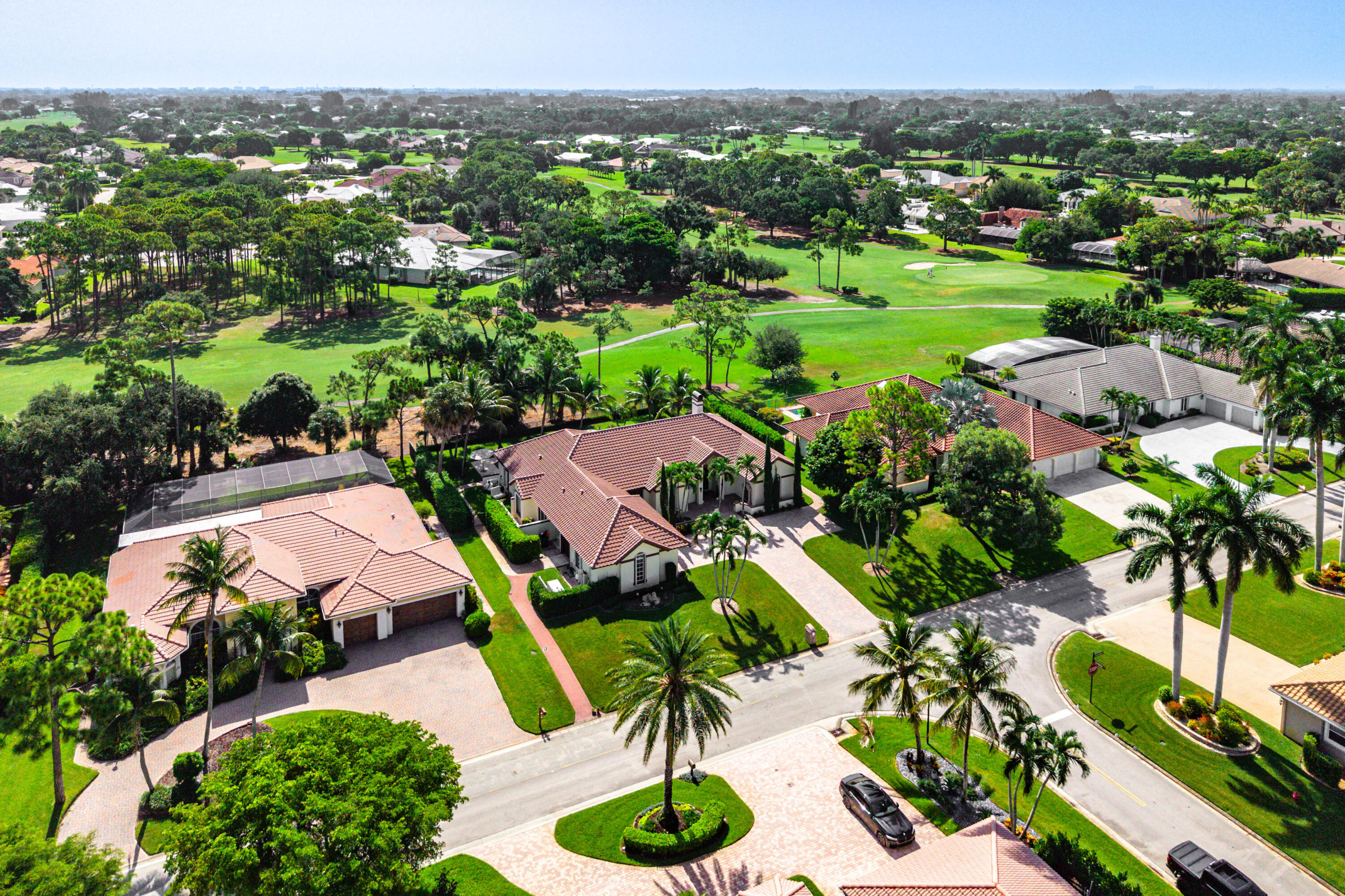 586 N Country Club, Atlantis FL 33462