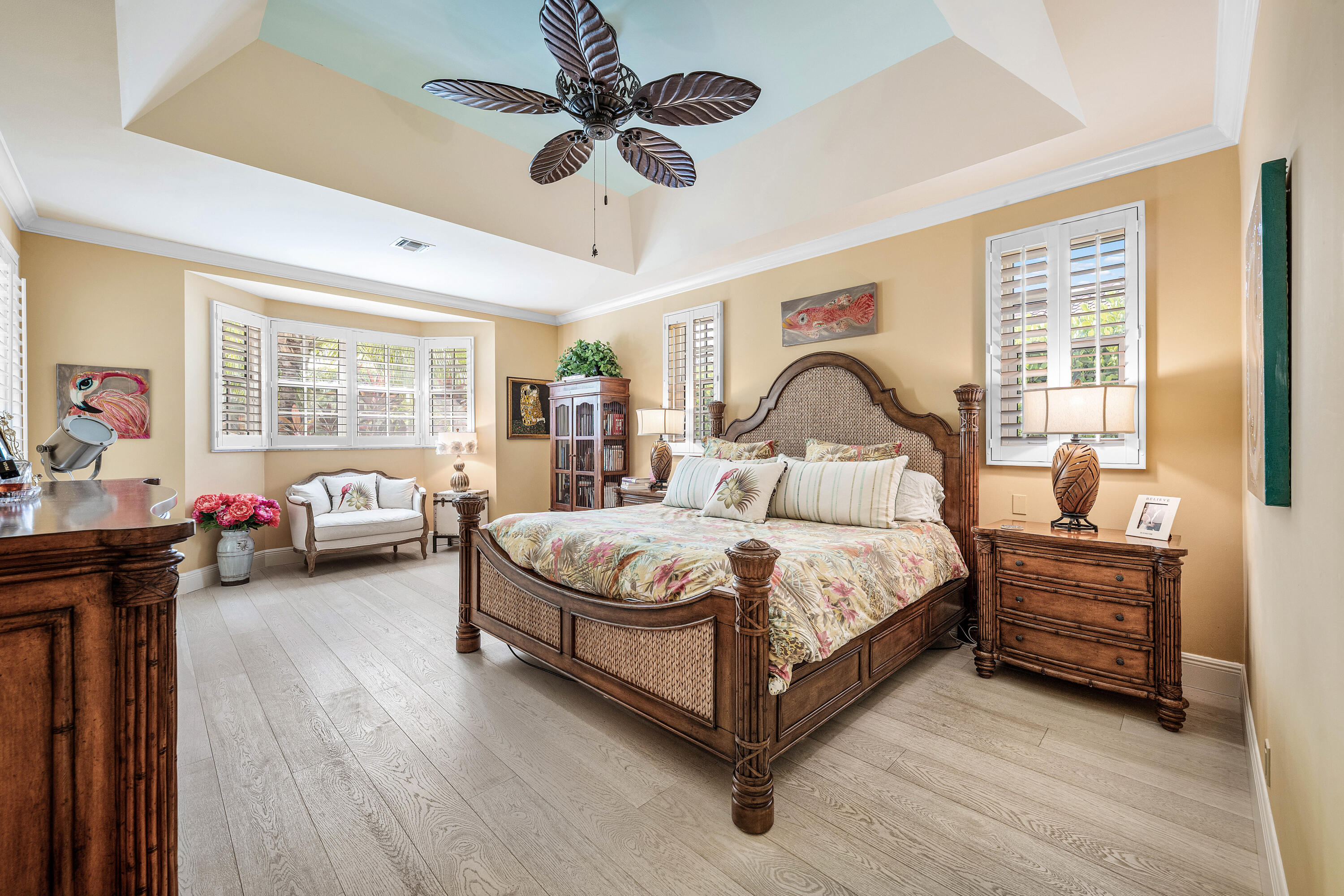 586 N Country Club, Atlantis FL 33462