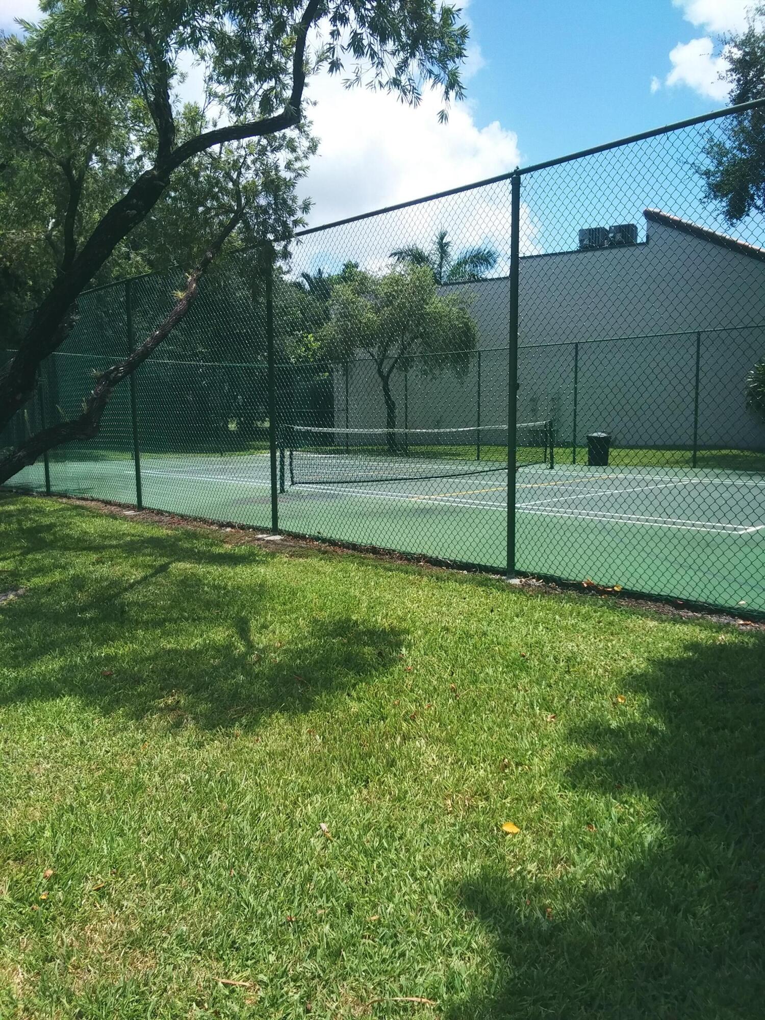 9727 N New River Canal #629, Plantation FL 33324