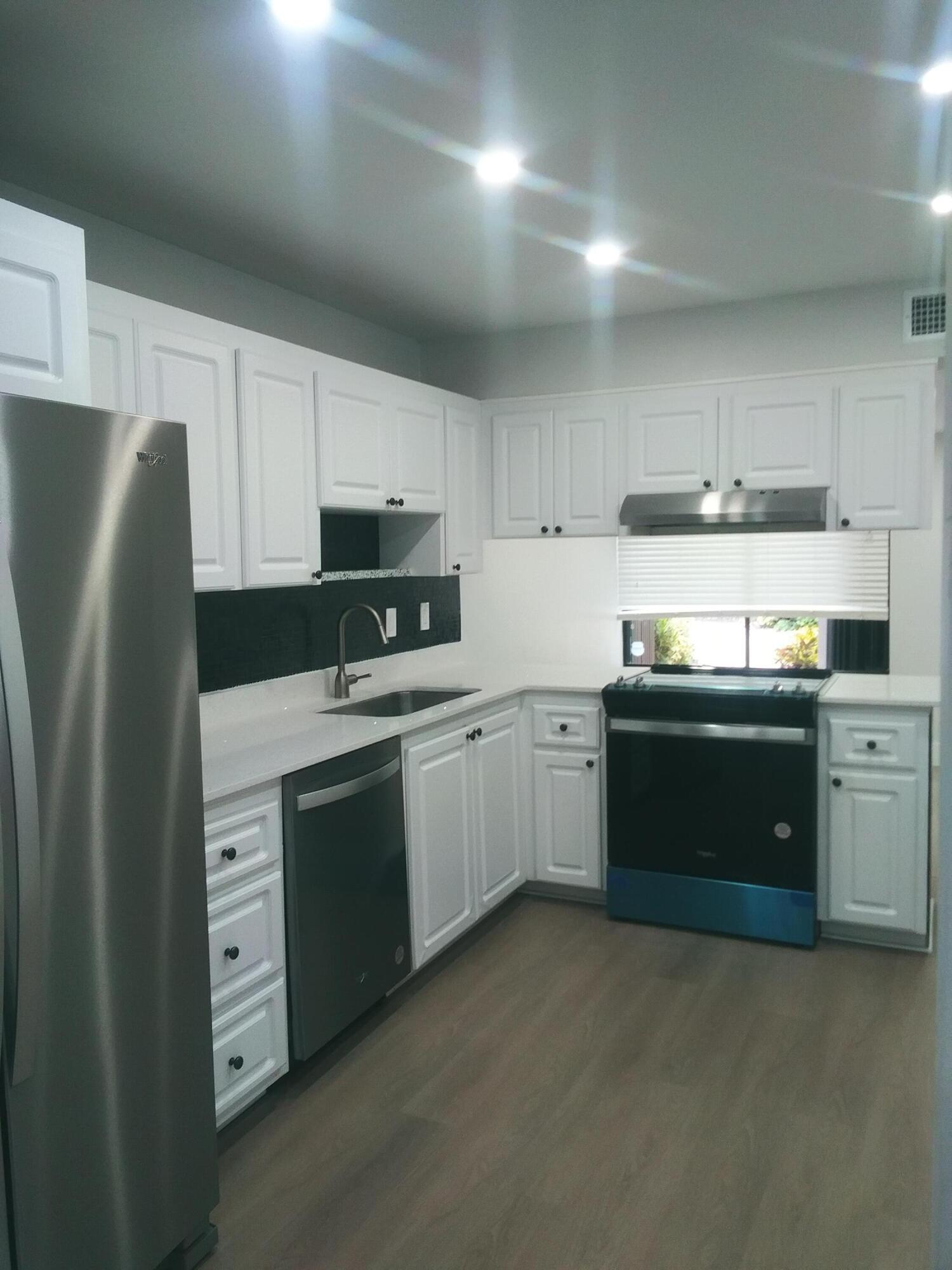 9727 N New River Canal #629, Plantation FL 33324