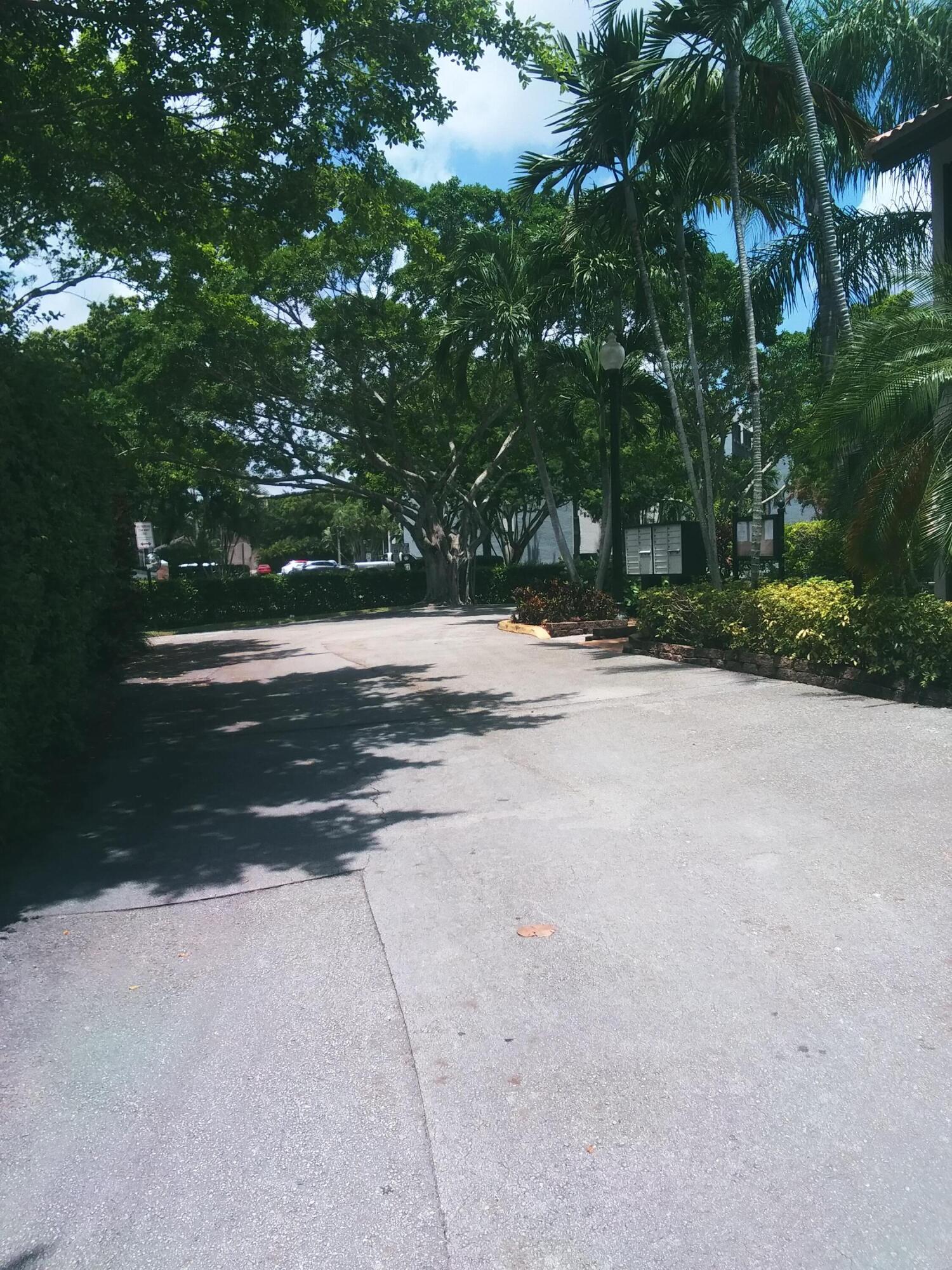 9727 N New River Canal #629, Plantation FL 33324