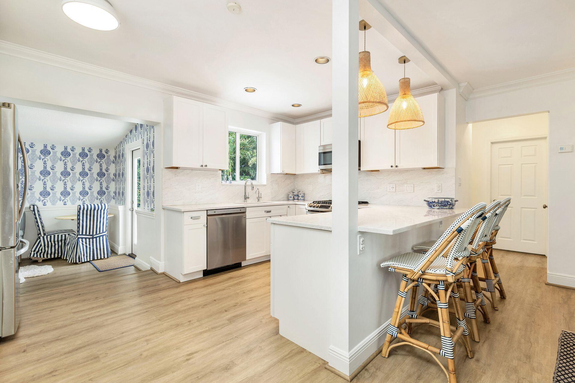 375 Leigh, West Palm Beach FL 33405