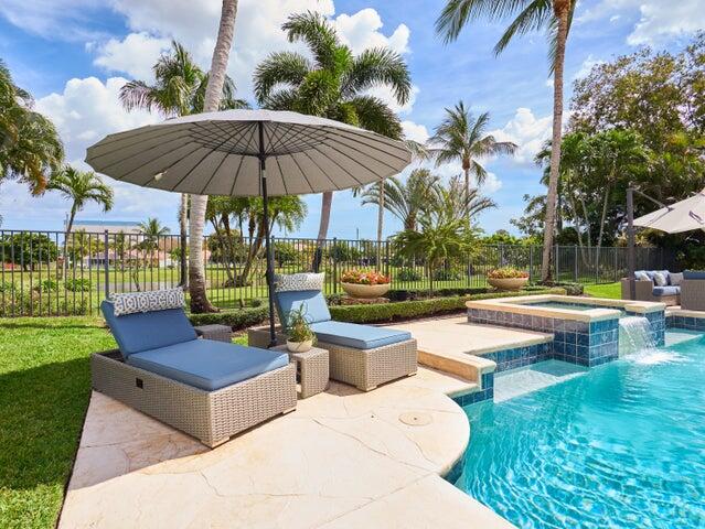 3700 Embassy, West Palm Beach FL 33401