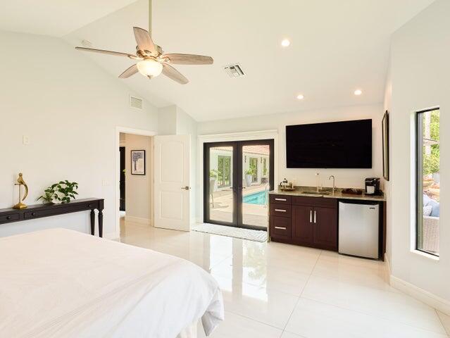 3700 Embassy, West Palm Beach FL 33401