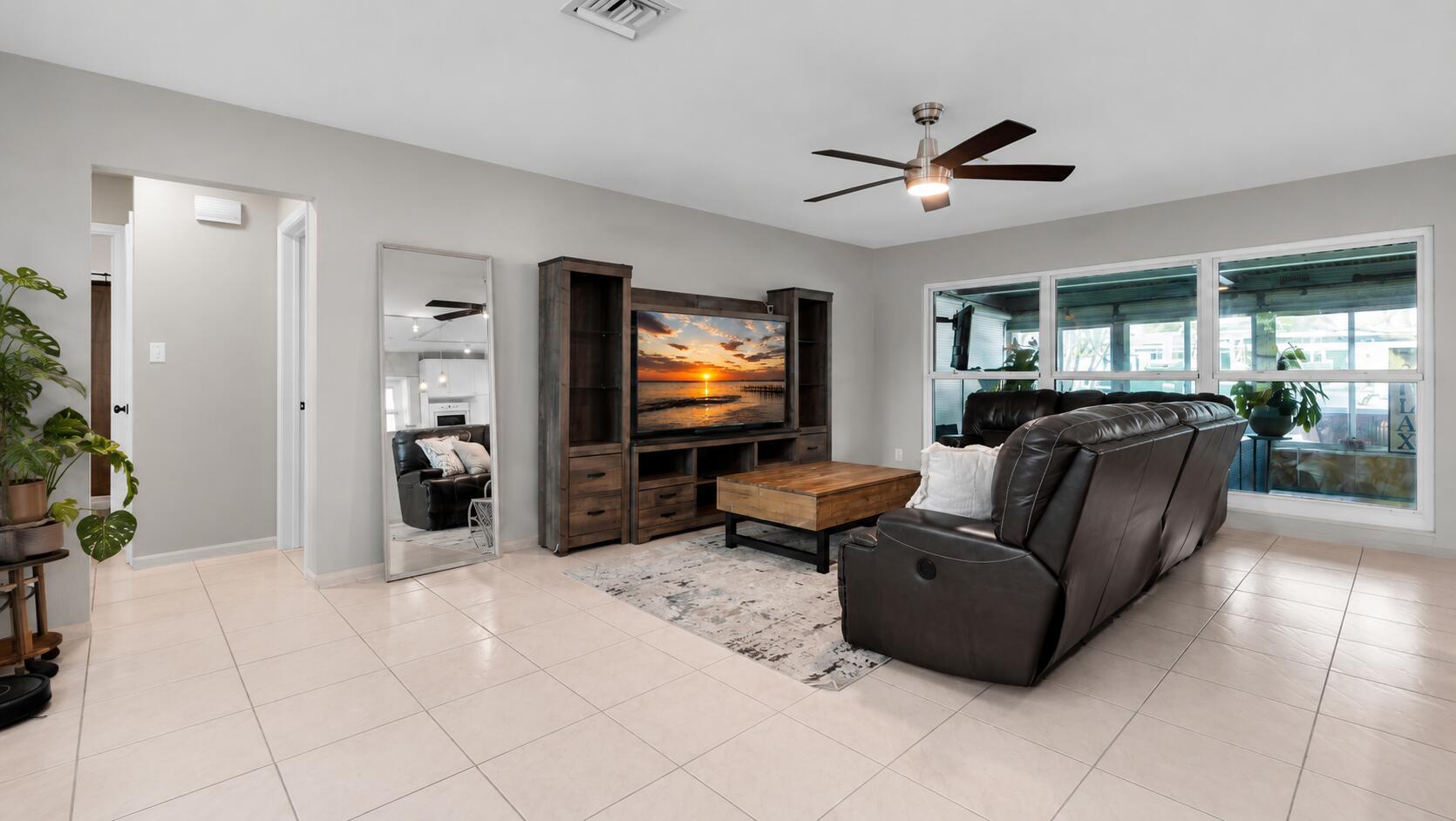 935 Nautilus, Dania Beach FL 33004