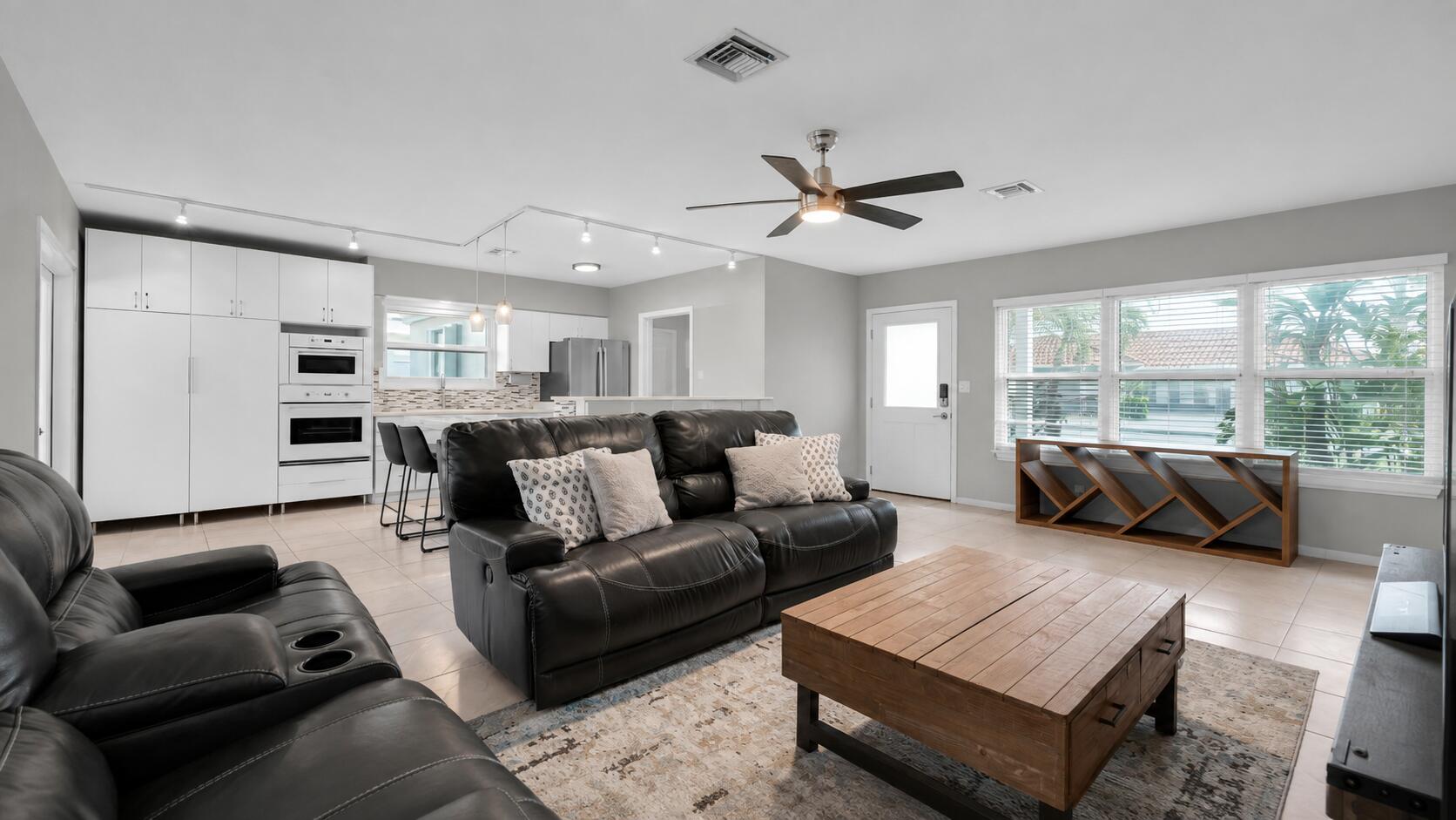 935 Nautilus, Dania Beach FL 33004