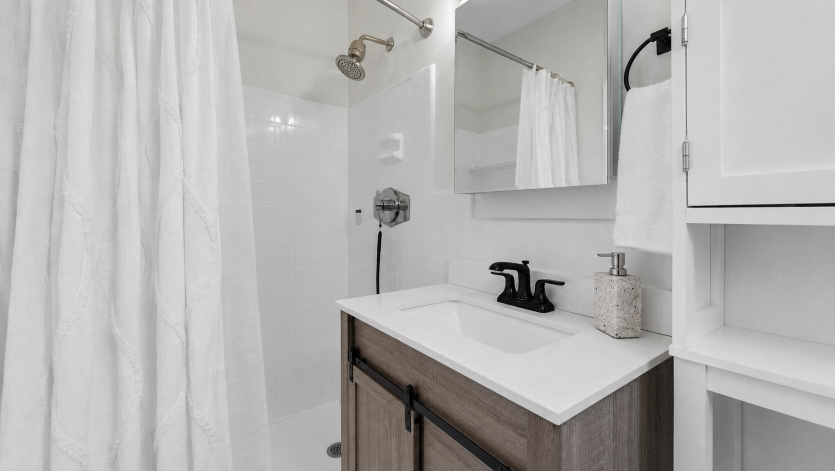 935 Nautilus, Dania Beach FL 33004