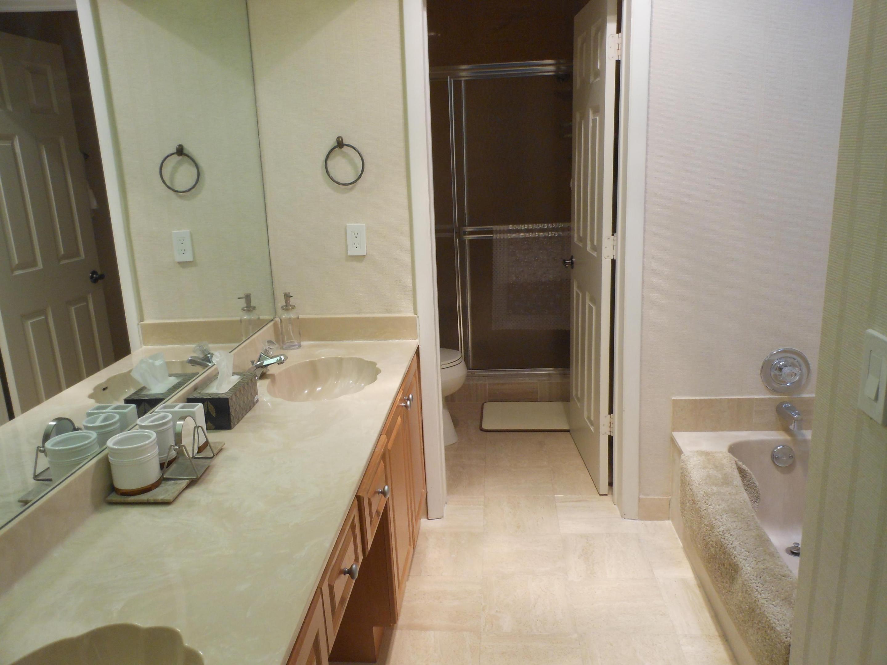 7472 LA PAZ #309, Boca Raton FL 33433