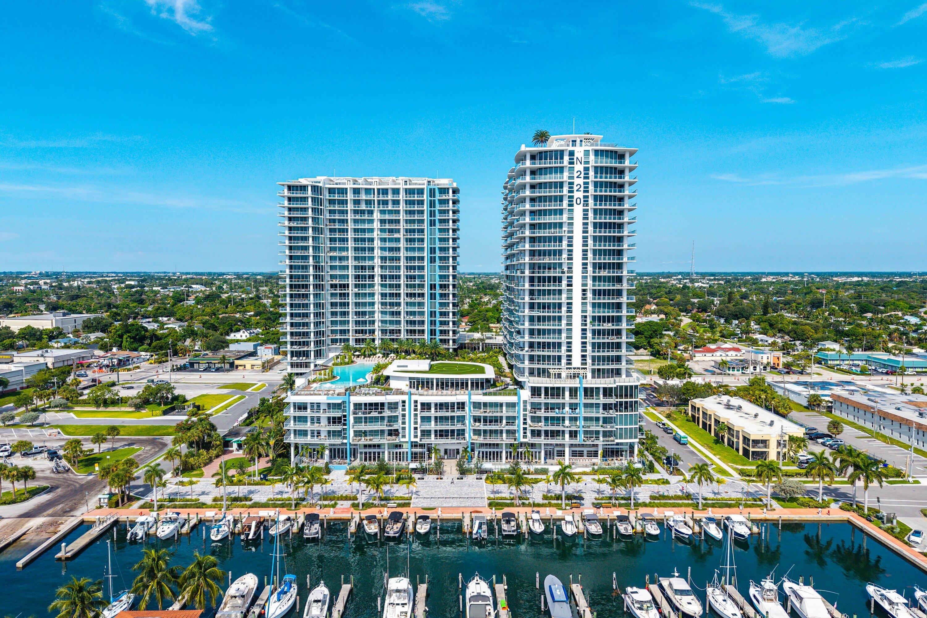 220 LAKE SHORE DR #1107, Lake Park FL 33403