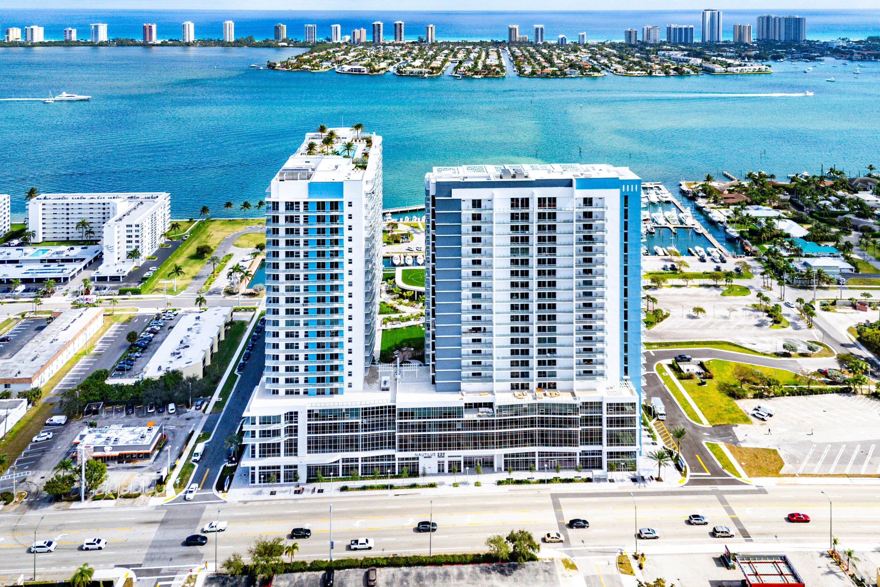 220 LAKE SHORE DR #1107, Lake Park FL 33403