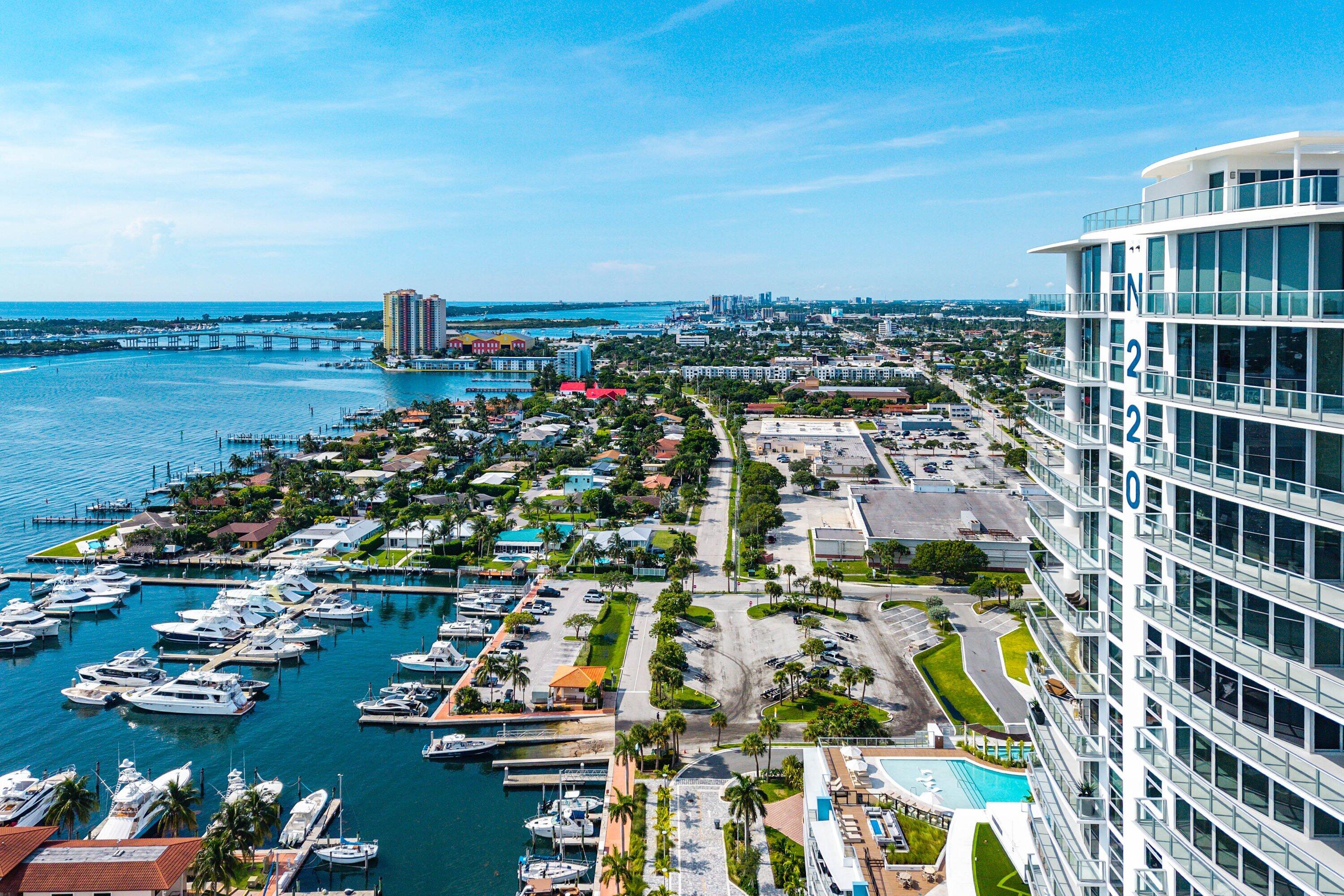 220 LAKE SHORE DR #1107, Lake Park FL 33403