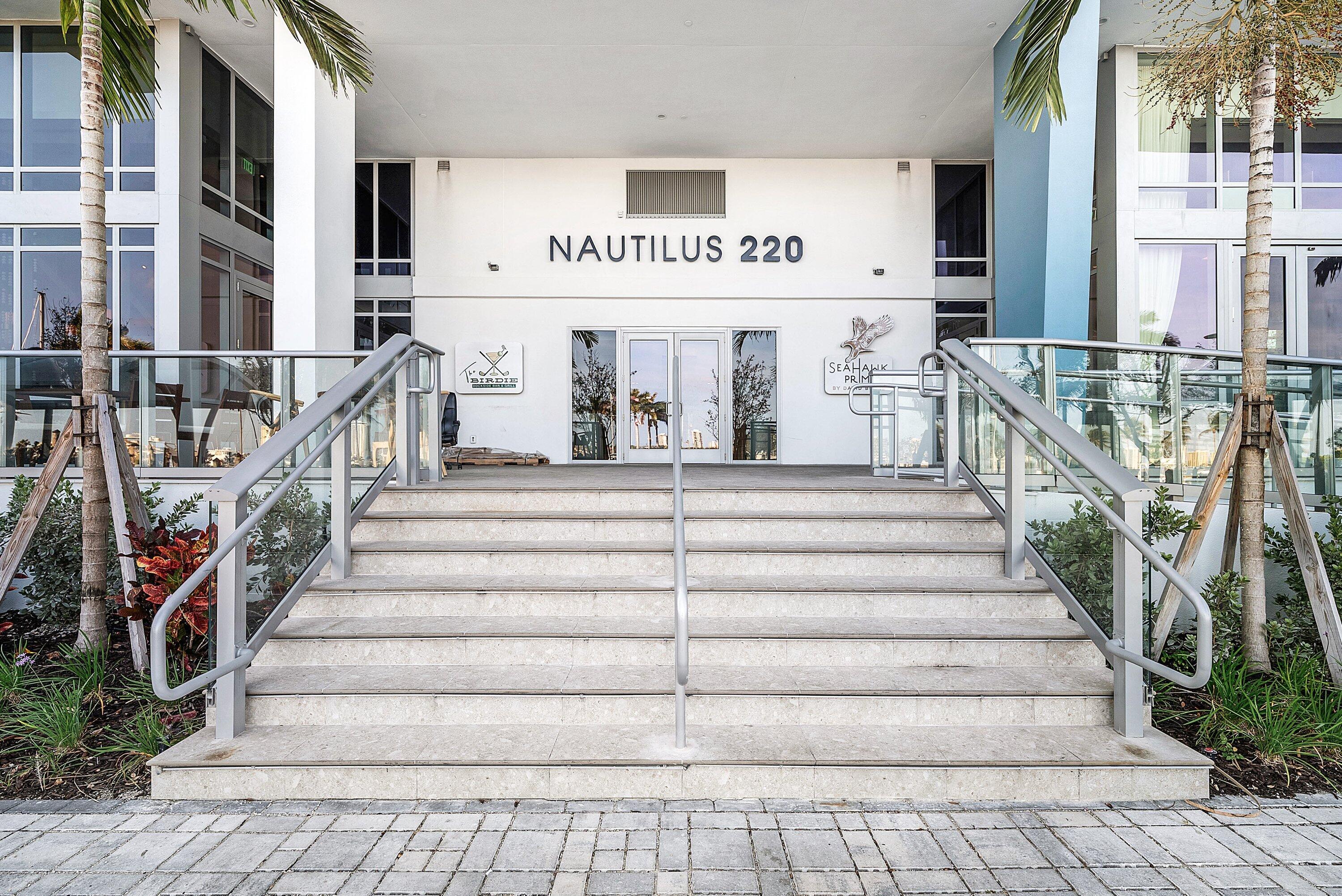 220 LAKE SHORE DR #1107, Lake Park FL 33403